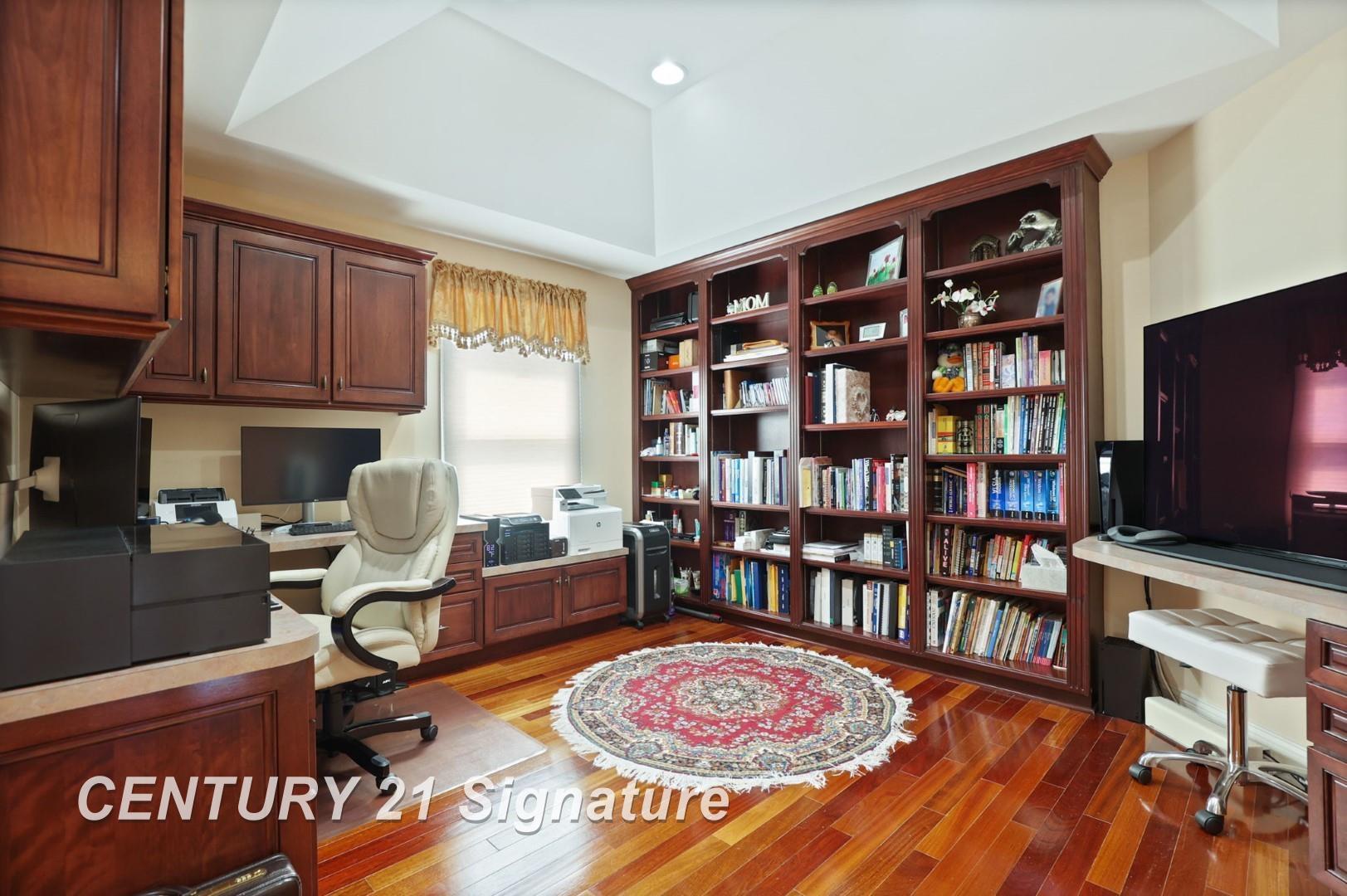 Saginaw, Michigan, 48609, United States, 4 Bedrooms Bedrooms, ,7 BathroomsBathrooms,Residential,For Sale,1980528