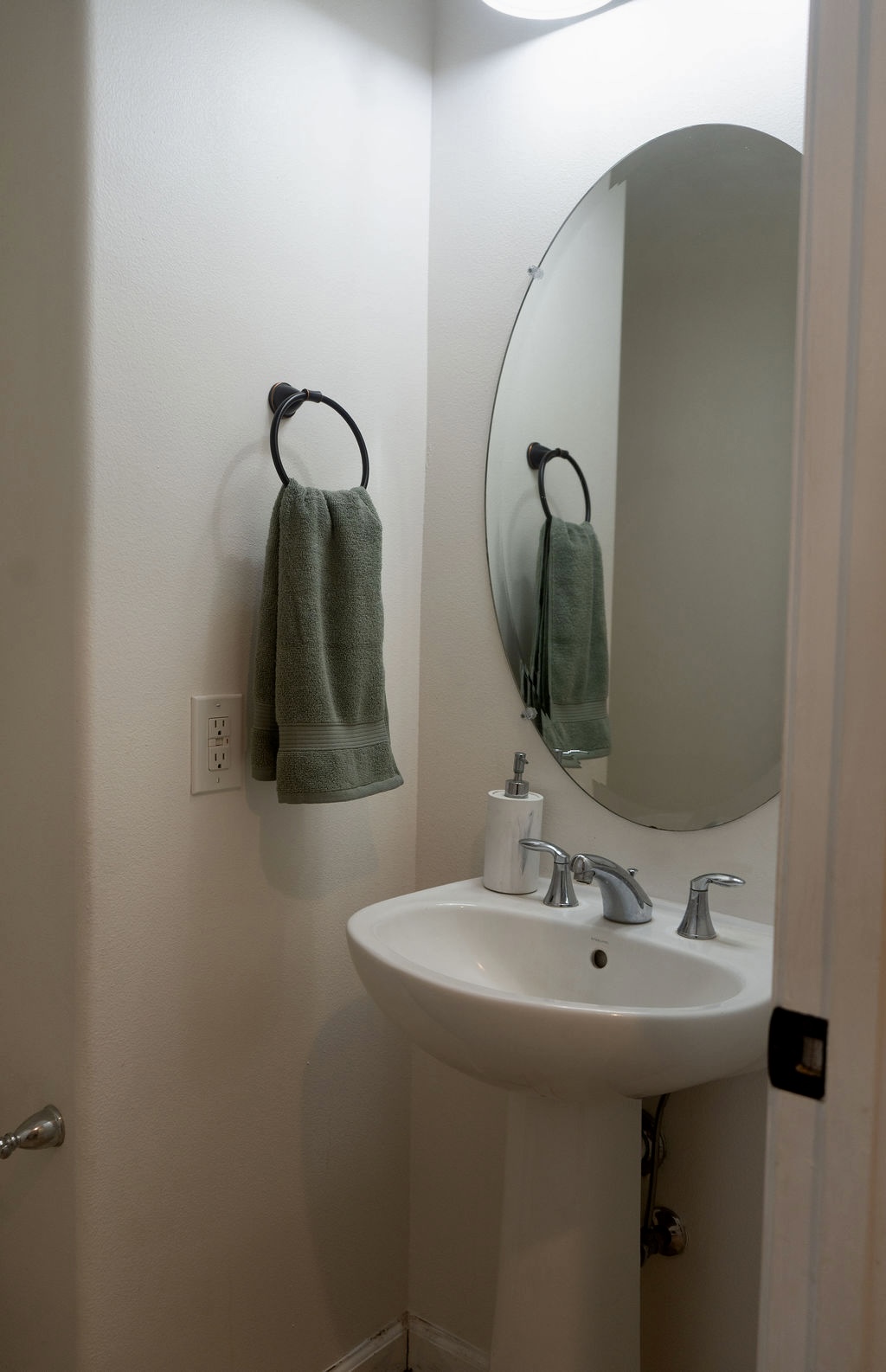 Ewa Beach, Hawaii, 96706, United States, 3 Bedrooms Bedrooms, ,3 BathroomsBathrooms,Residential,For Sale,1977391