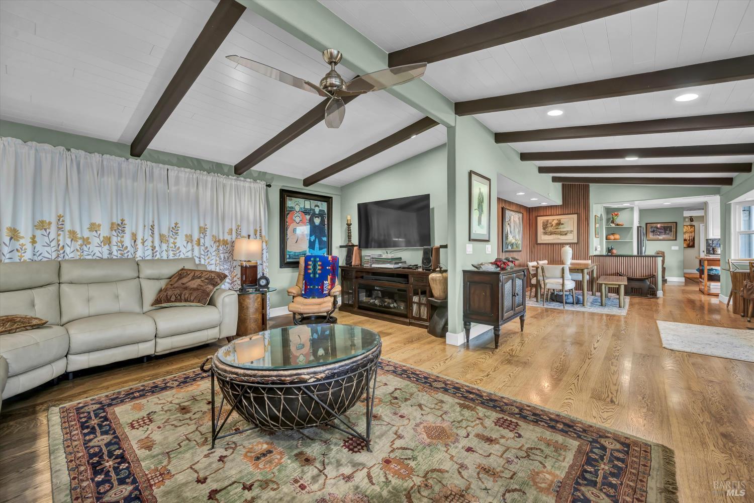 Nice, California, 95464, United States, 3 Bedrooms Bedrooms, ,4 BathroomsBathrooms,Residential,For Sale,1974122