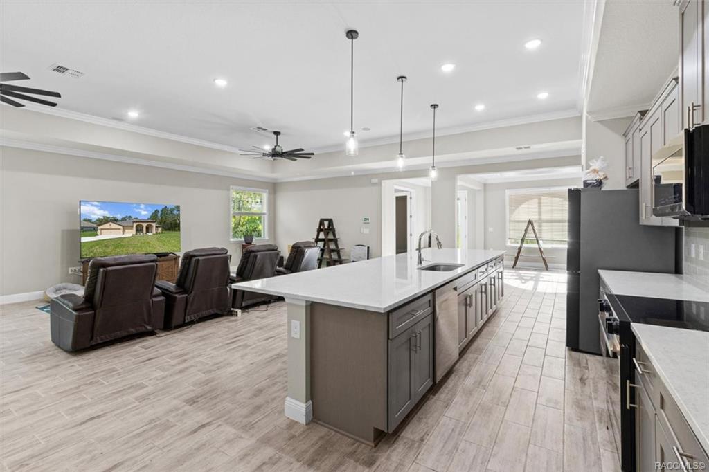Homosassa, Florida, 34446, United States, 4 Bedrooms Bedrooms, ,3 BathroomsBathrooms,Residential,For Sale,1915156
