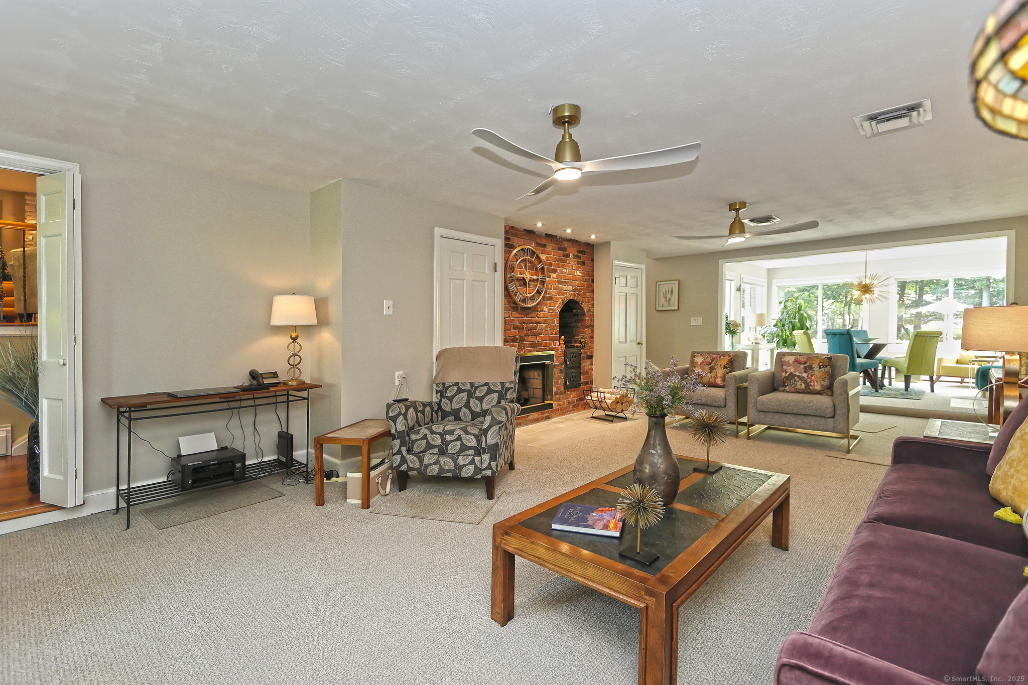 Orange, Connecticut, 06477, United States, 3 Bedrooms Bedrooms, ,3 BathroomsBathrooms,Residential,For Sale,1911286