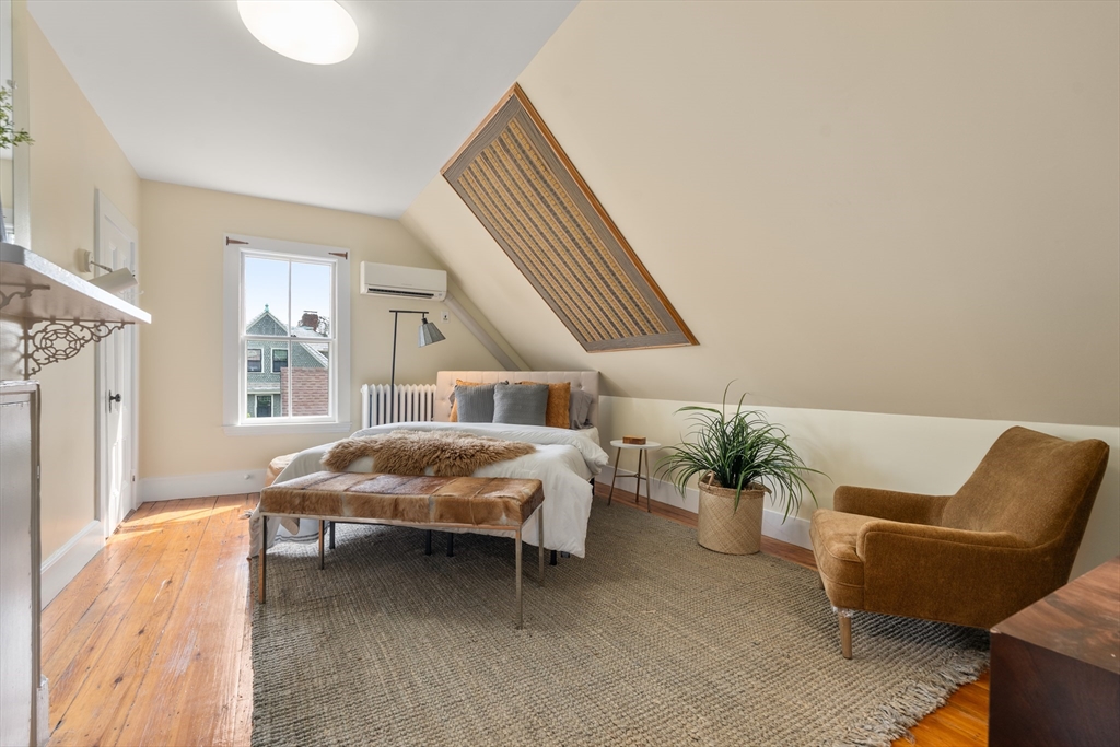 Cambridge, Massachusetts, 02140, United States, 5 Bedrooms Bedrooms, ,4 BathroomsBathrooms,Residential,For Sale,1939674