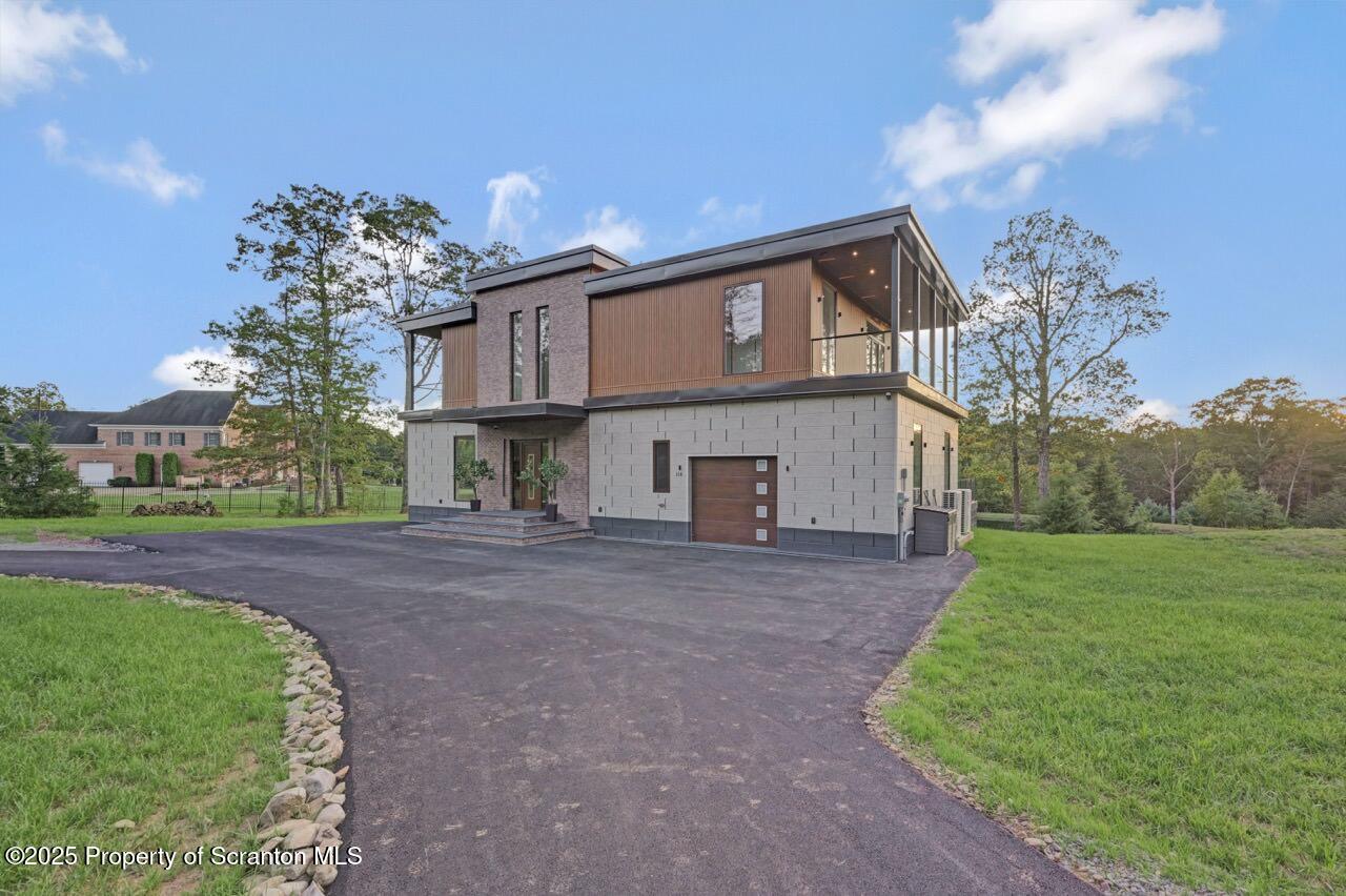 Bear Creek, Pennsylvania, 18602, United States, 4 Bedrooms Bedrooms, ,3 BathroomsBathrooms,Residential,For Sale,2002172