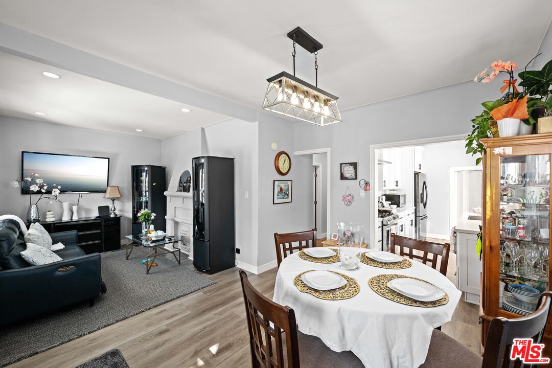 Los Angeles, California, 90042, United States, 3 Bedrooms Bedrooms, ,Residential,For Sale,2001820