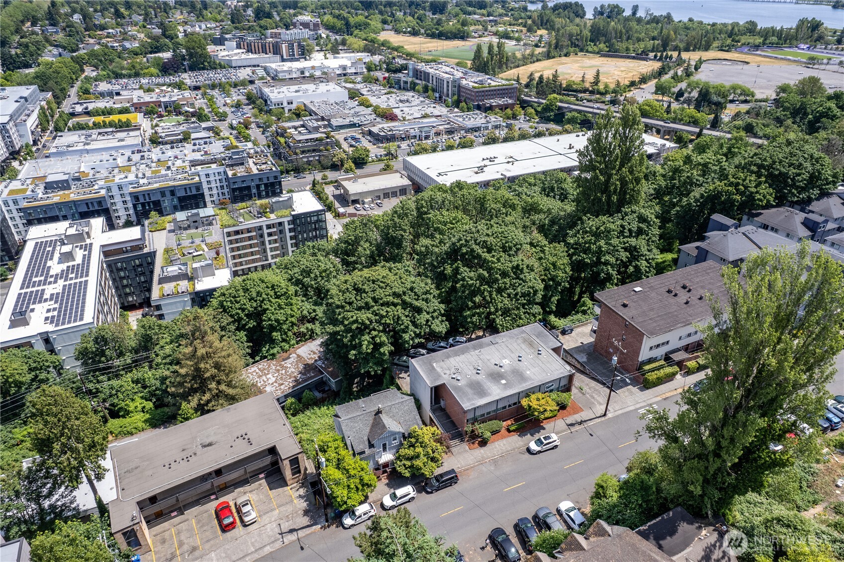 Seattle, Washington, 98105, United States, ,Residential,For Sale,1896313