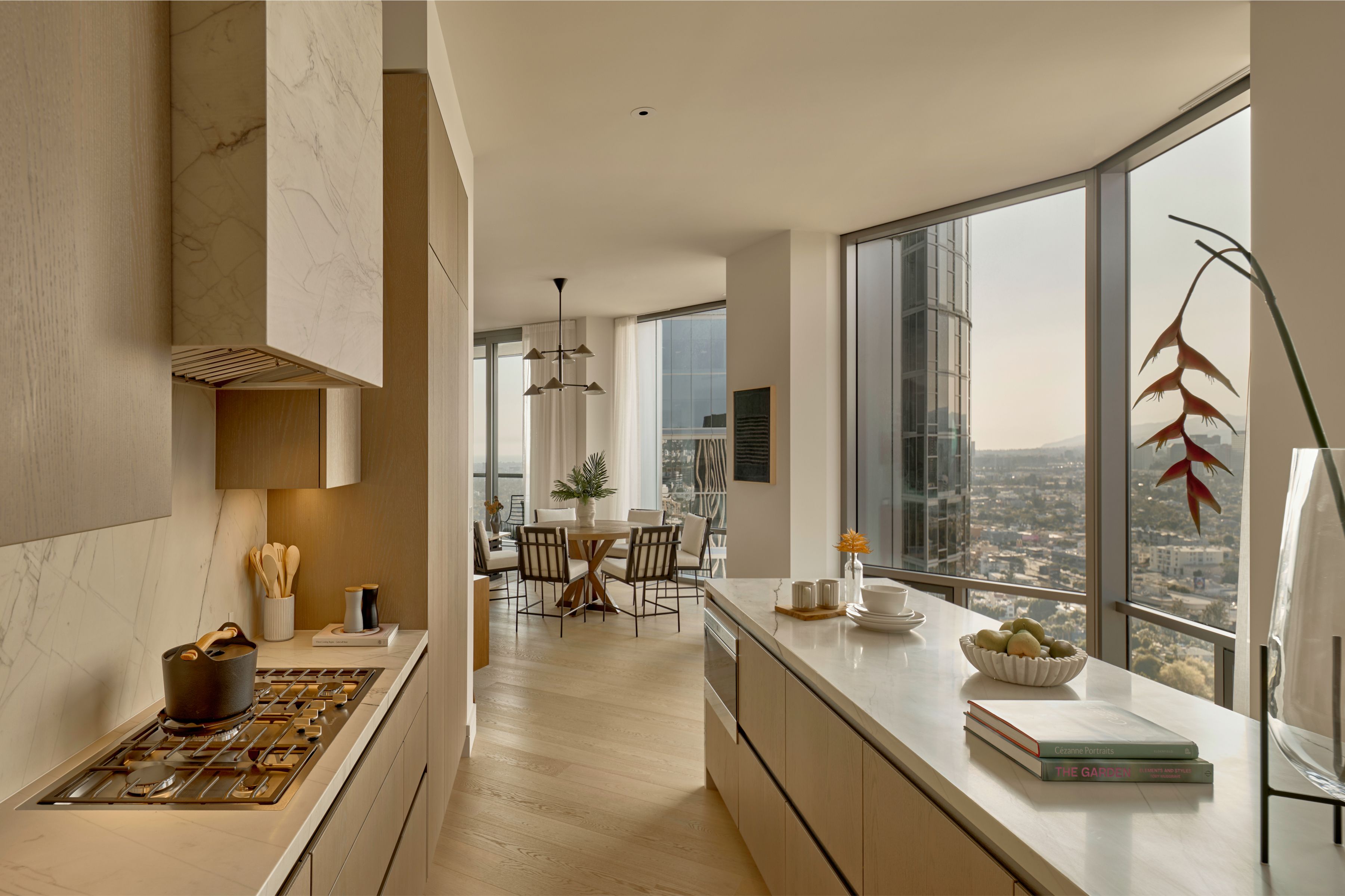  211 W Elm Ct - 物件實景