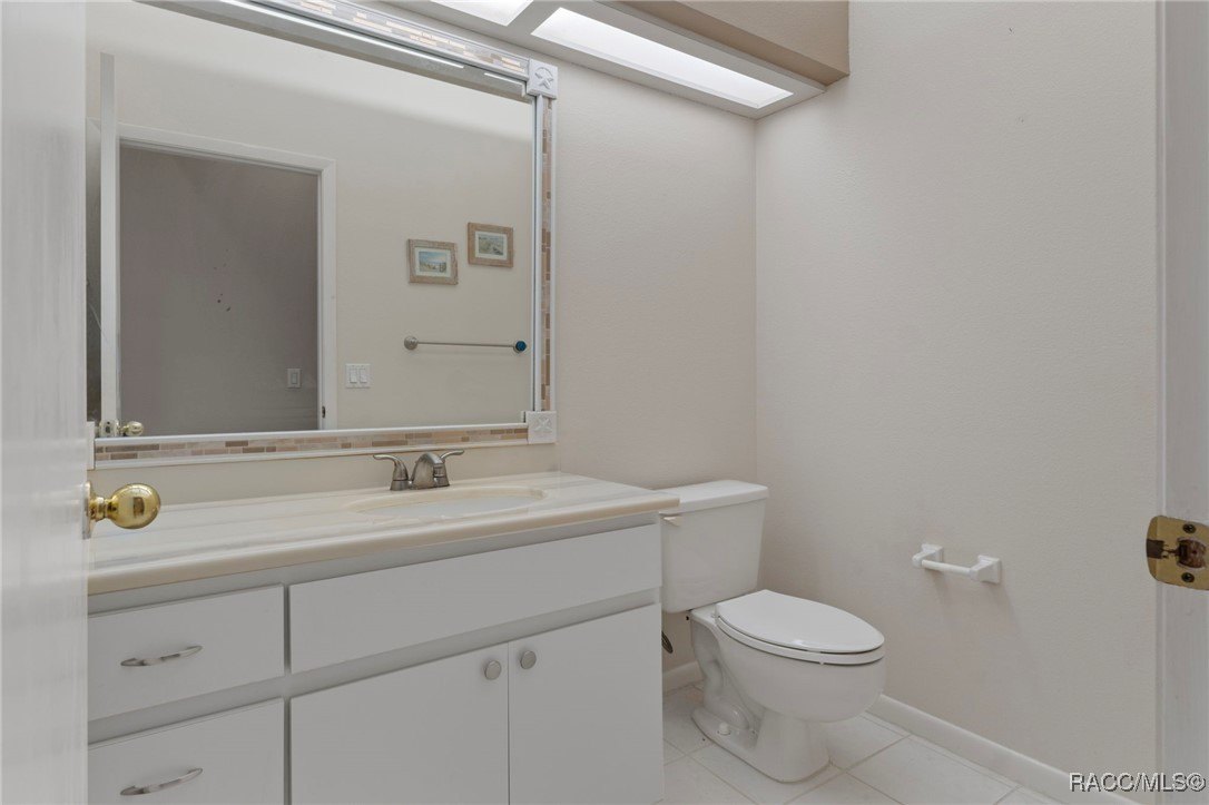 Homosassa, Florida, 34446, United States, 5 Bedrooms Bedrooms, ,4 BathroomsBathrooms,Residential,For Sale,1916240