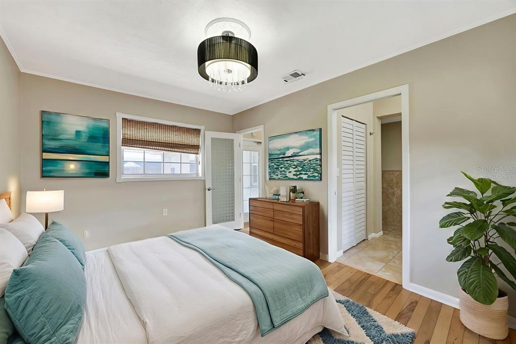 Tampa, Florida, 33611, United States, 3 Bedrooms Bedrooms, ,2 BathroomsBathrooms,Residential,For Sale,1876047