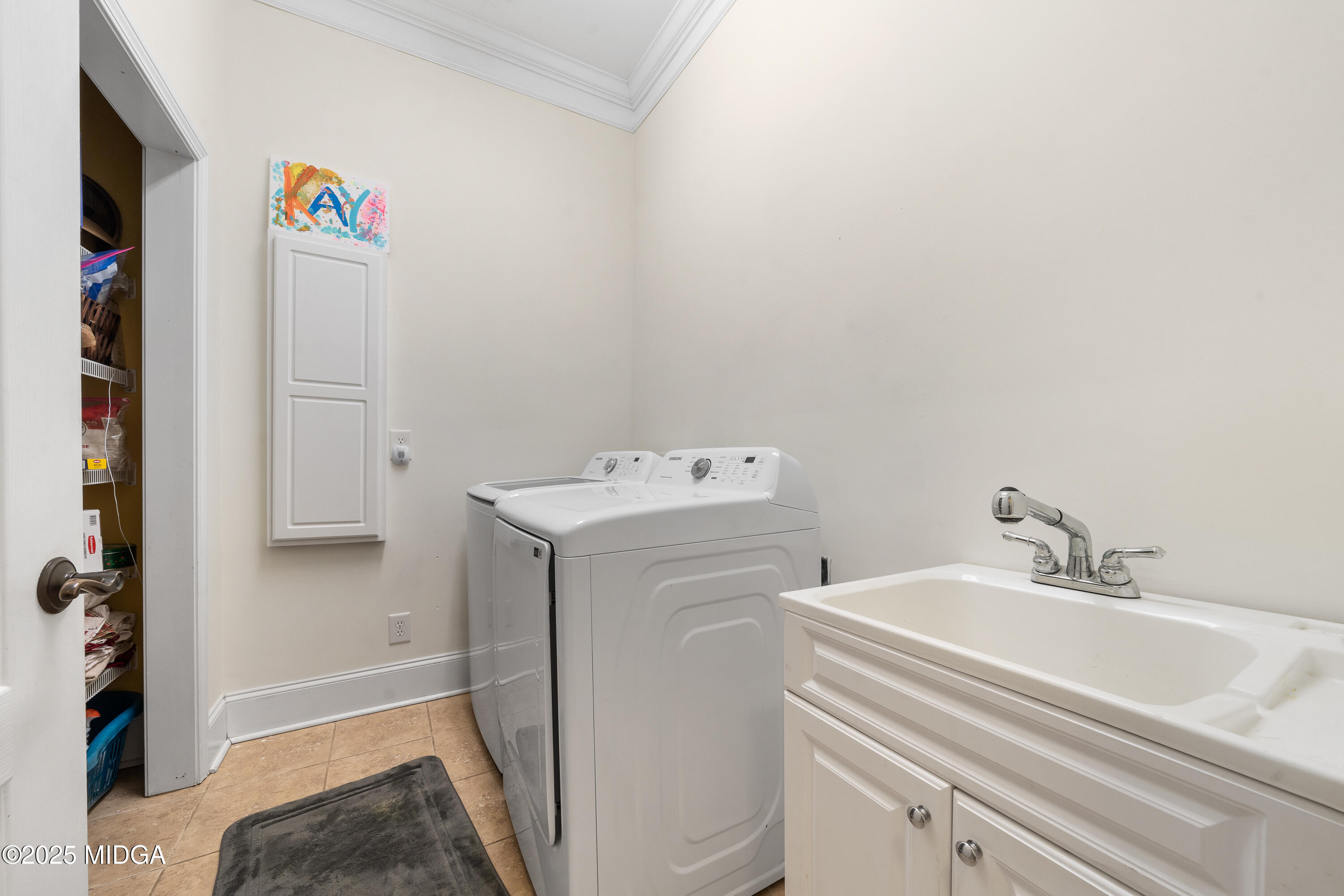 Macon, Georgia, 31220, United States, 5 Bedrooms Bedrooms, ,5 BathroomsBathrooms,Residential,For Sale,1850155
