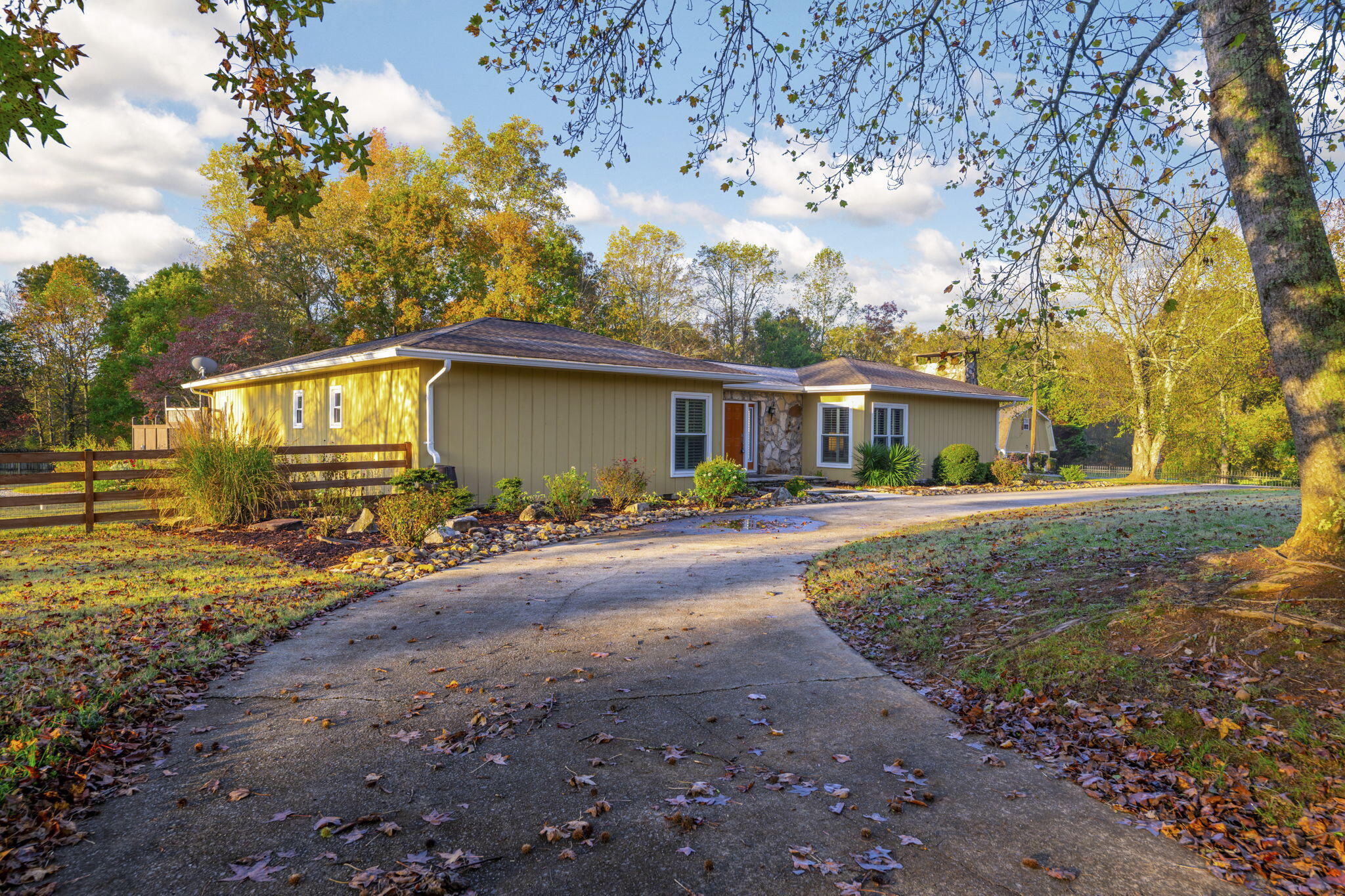 Cleveland, Tennessee, 37312, United States, 3 Bedrooms Bedrooms, ,4 BathroomsBathrooms,Residential,For Sale,1988067