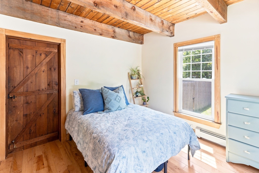 Barnstable, Massachusetts, 02648, United States, 4 Bedrooms Bedrooms, ,2 BathroomsBathrooms,Residential,For Sale,2049292