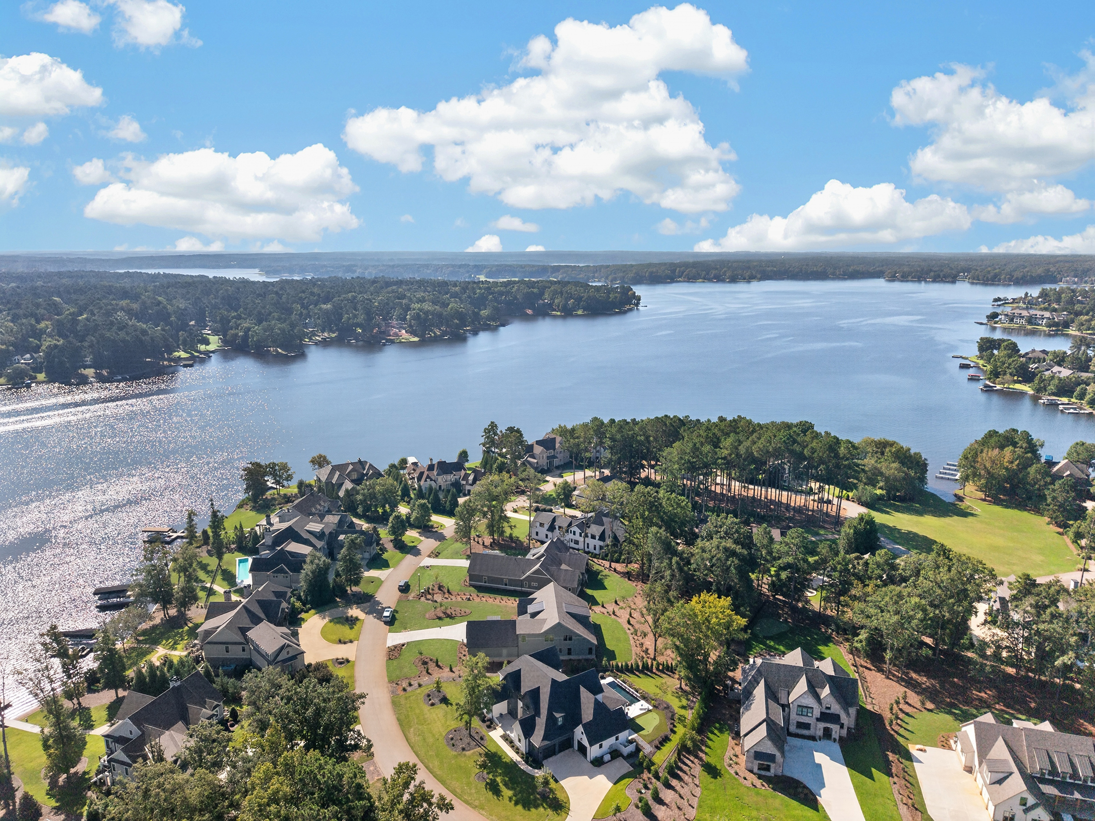  Stunning New Home by Green Park Homes in Sought-after Cuscowilla Community - 物件實景