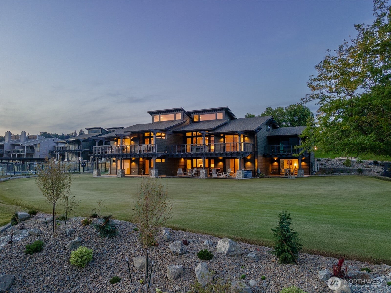 Manson, Washington, 98831, United States, 3 Bedrooms Bedrooms, ,2 BathroomsBathrooms,Residential,For Sale,1941699