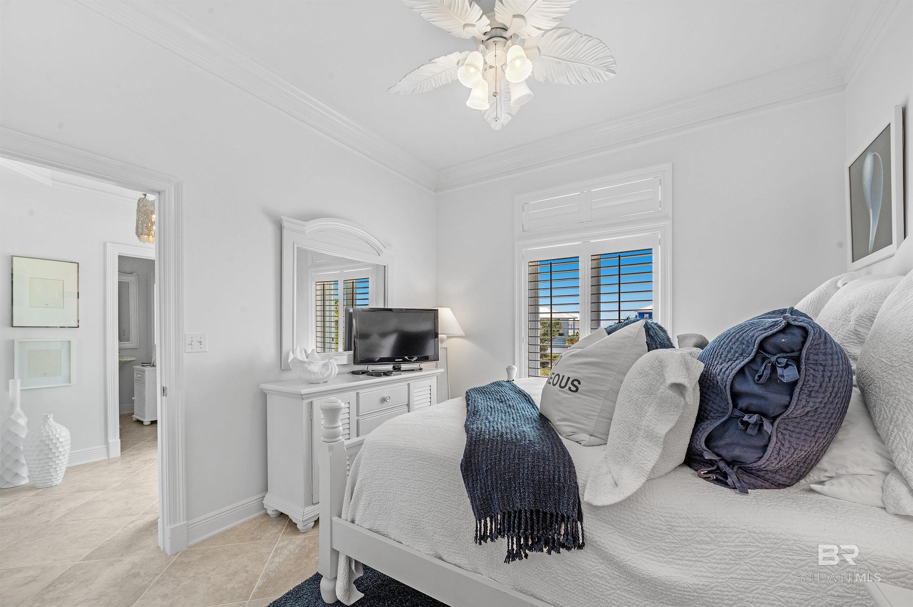 Pensacola, Florida, 32507, United States, 8 Bedrooms Bedrooms, ,9 BathroomsBathrooms,Residential,For Sale,1983870