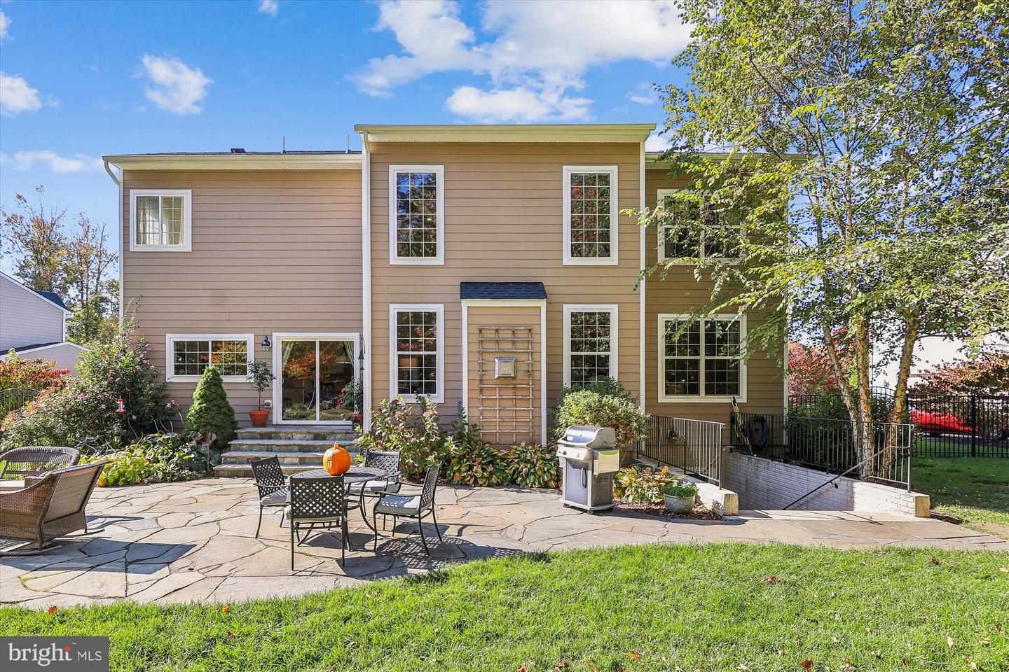 Edgewater, Maryland, 21037, United States, 4 Bedrooms Bedrooms, ,4 BathroomsBathrooms,Residential,For Sale,1987550