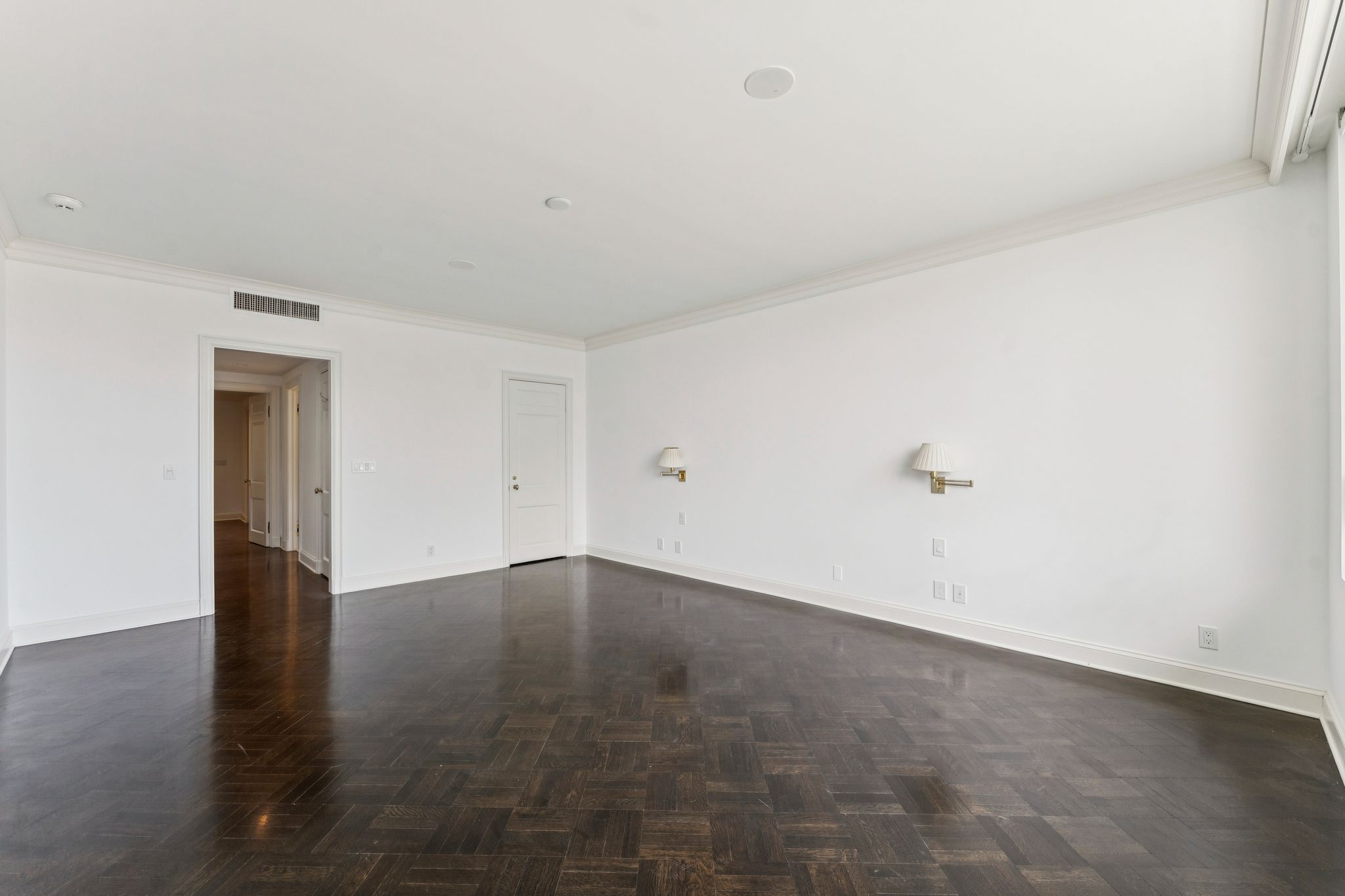  425 Worth Avenue 2F - 物件實景