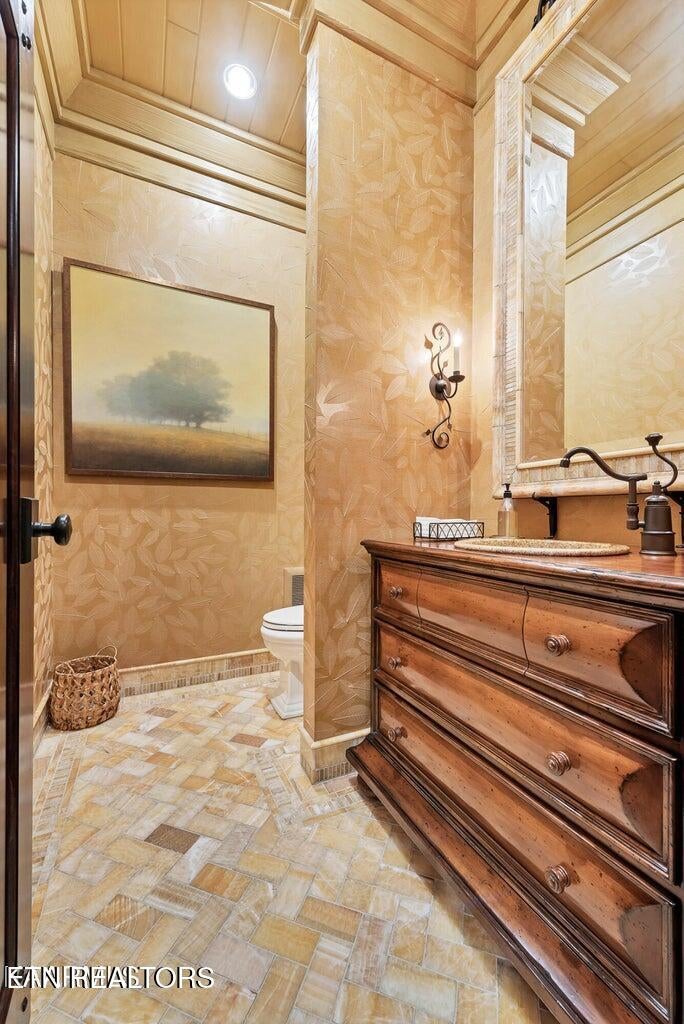 Louisville, Tennessee, 37777, United States, 3 Bedrooms Bedrooms, ,4 BathroomsBathrooms,Residential,For Sale,1821192