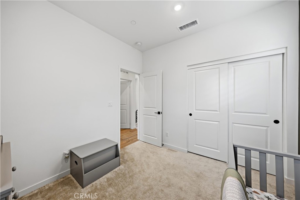 Fontana, California, 92336, United States, 3 Bedrooms Bedrooms, ,2 BathroomsBathrooms,Residential,For Sale,2037862