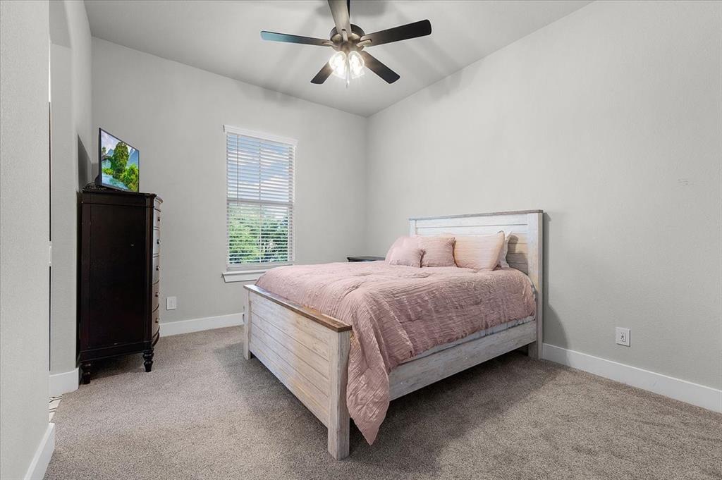 Weatherford, Texas, 76088, United States, 4 Bedrooms Bedrooms, ,4 BathroomsBathrooms,Residential,For Sale,1975341