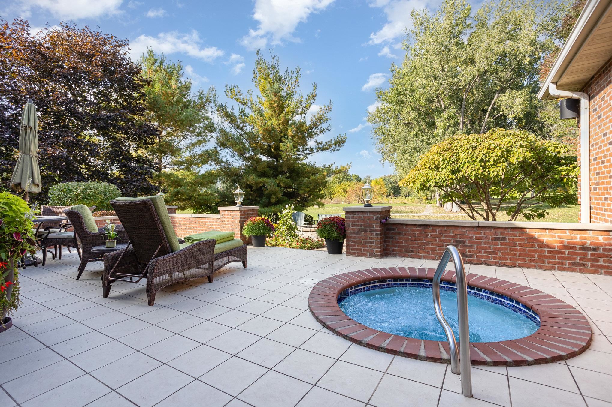 Bay City, Michigan, 48706, United States, 4 Bedrooms Bedrooms, ,5 BathroomsBathrooms,Residential,For Sale,1986135