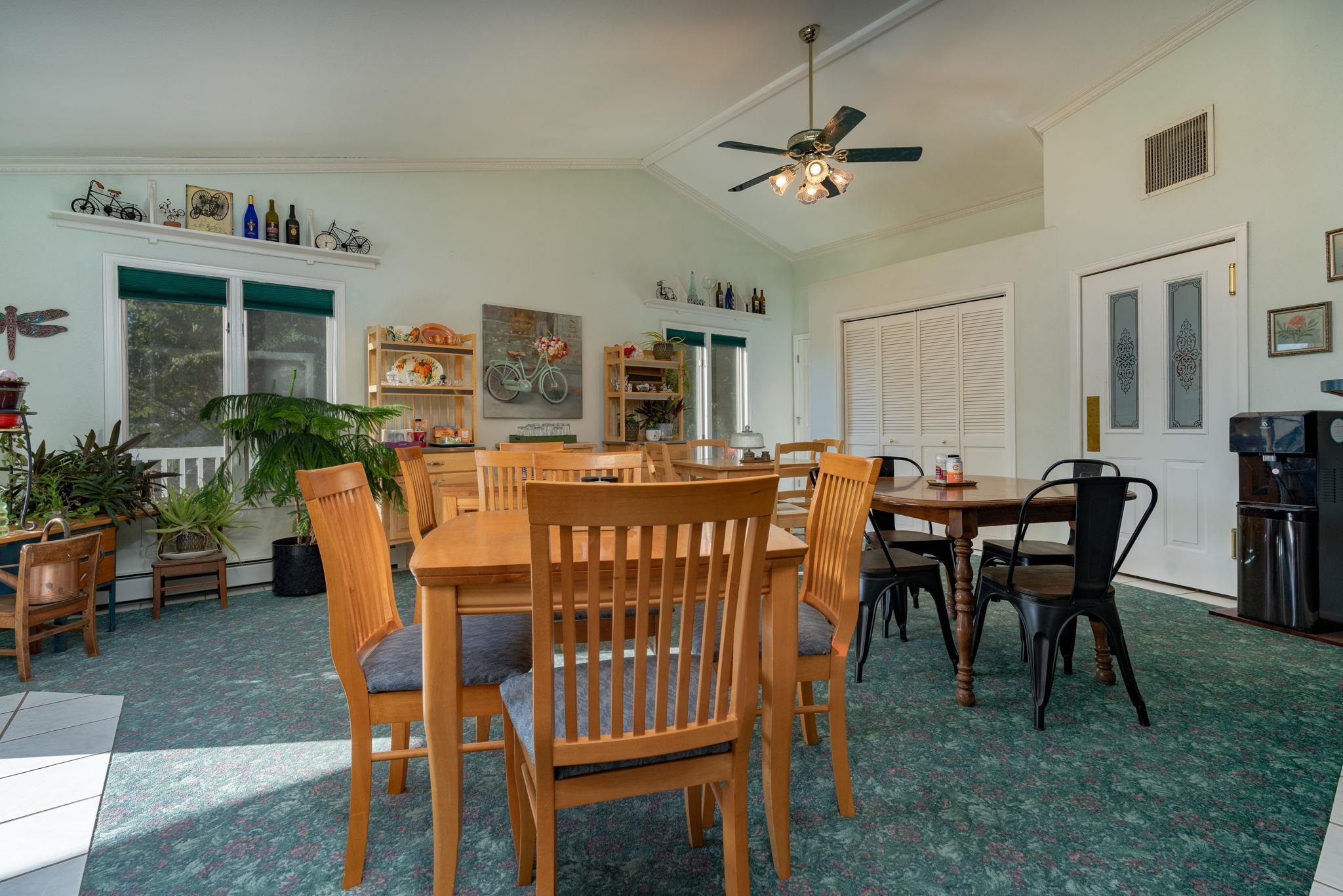 Palisade, Colorado, 81526, United States, 5 Bedrooms Bedrooms, ,6 BathroomsBathrooms,Residential,For Sale,2007514