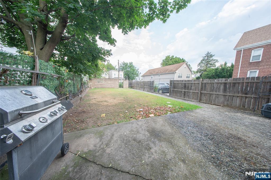 Paterson, New Jersey, 07524, United States, 7 Bedrooms Bedrooms, ,3 BathroomsBathrooms,Residential,For Sale,1907790