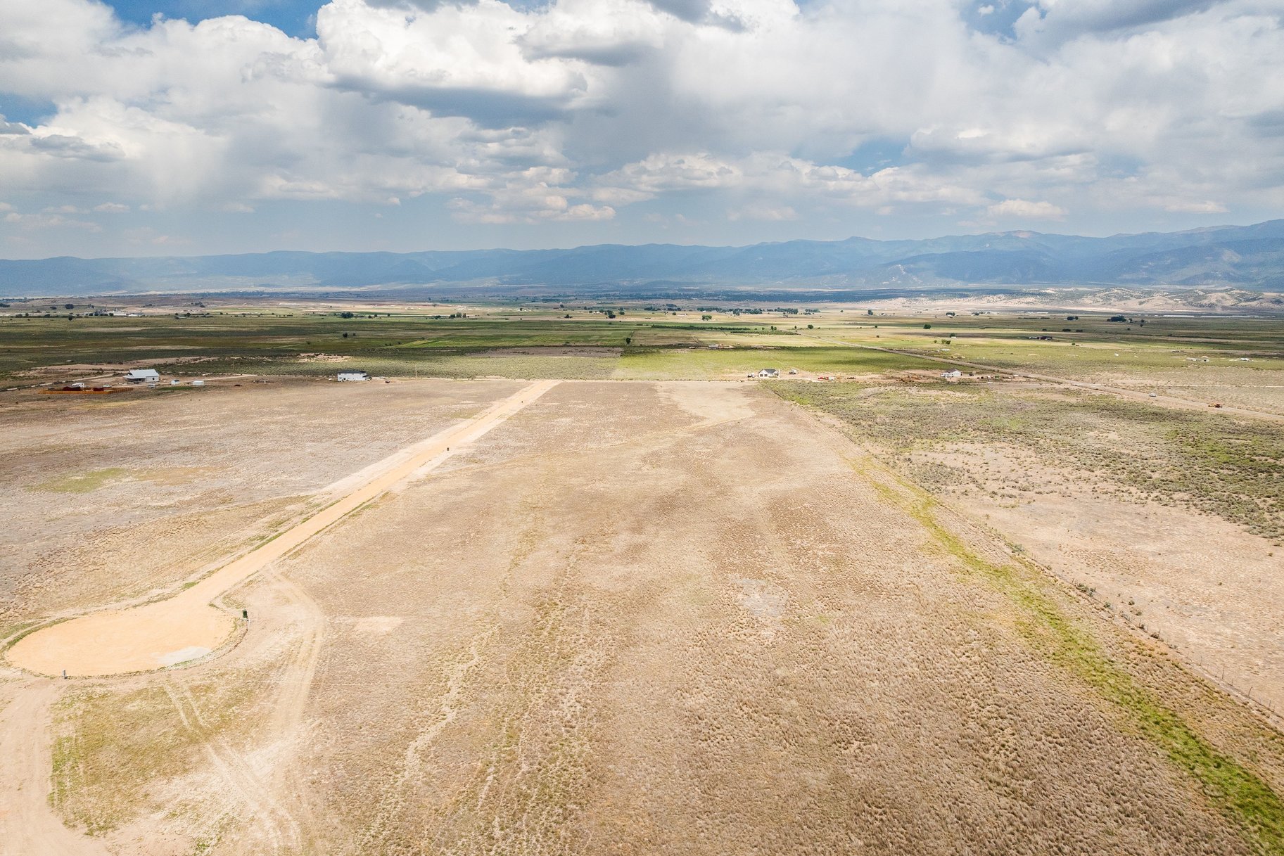  8.5-Acre Lots, No HOA, Stunning Horseshoe Mountain Views - 物件實景