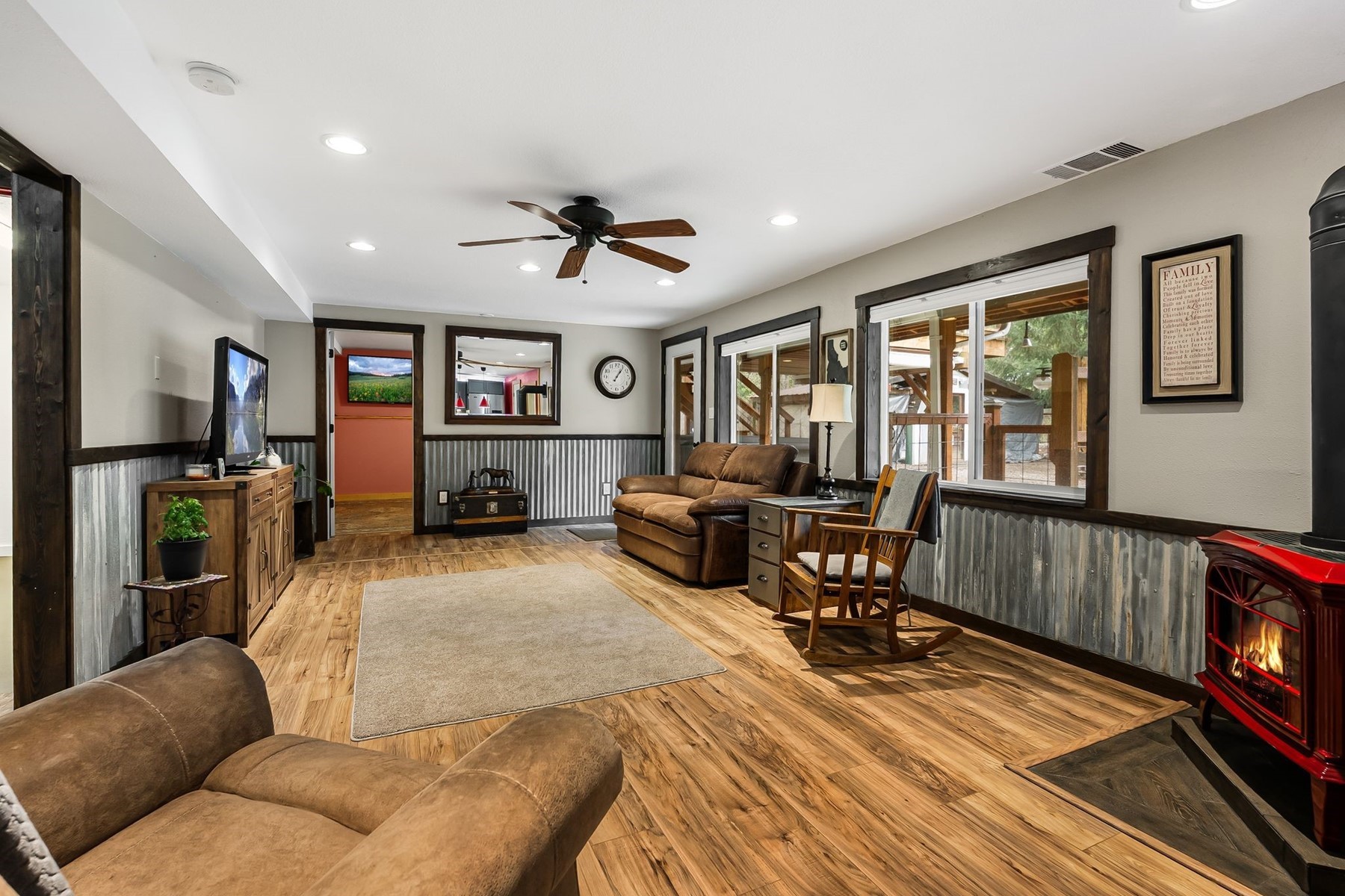  Sagle Multi-Generational - 物件實景