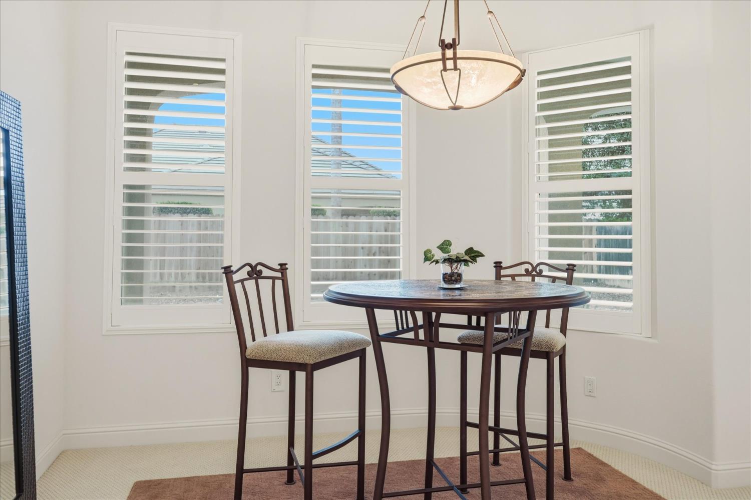 Clovis, California, 93619, United States, 3 Bedrooms Bedrooms, ,2 BathroomsBathrooms,Residential,For Sale,2005966