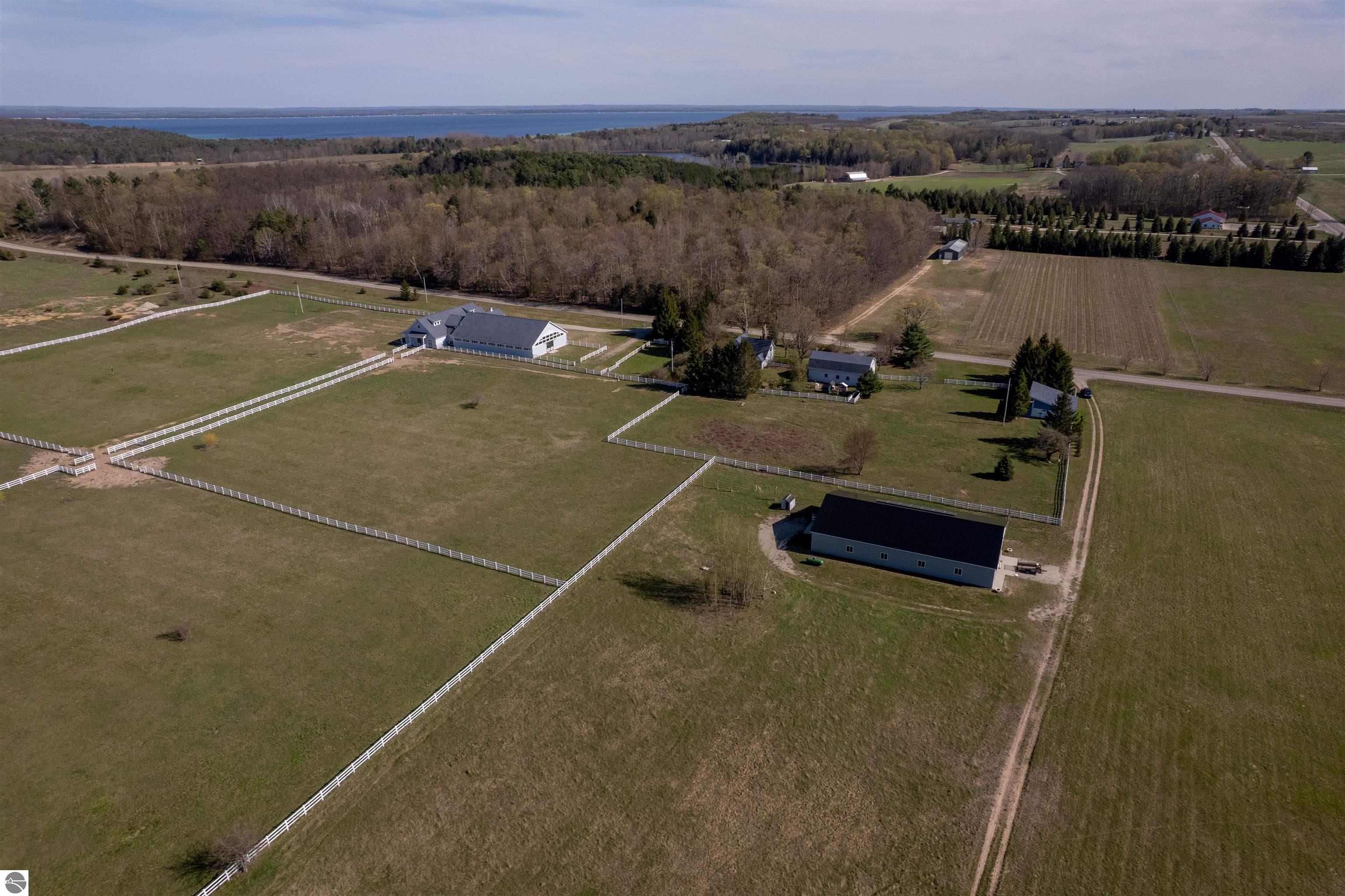 Traverse City, Michigan, 49686, United States, 3 Bedrooms Bedrooms, ,2 BathroomsBathrooms,Residential,For Sale,1819193