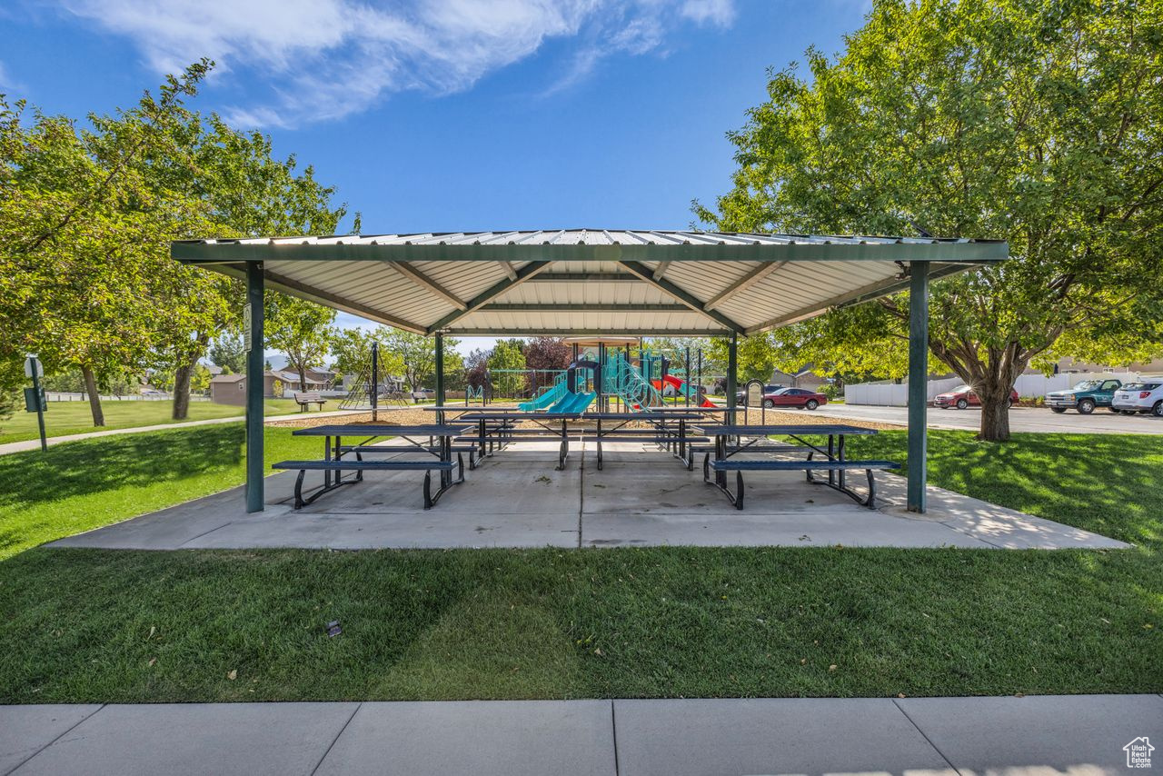 Herriman, Utah, 84096, United States, 3 Bedrooms Bedrooms, ,2 BathroomsBathrooms,Residential,For Sale,1902167