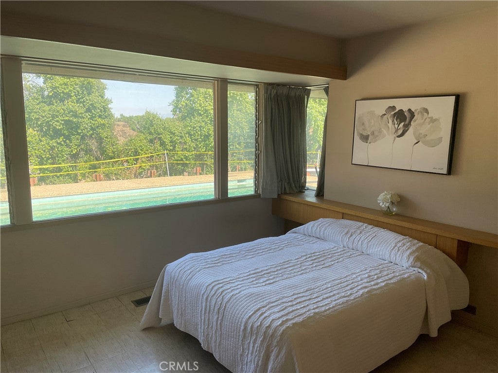 Redlands, California, 92373, United States, 4 Bedrooms Bedrooms, ,1 BathroomBathrooms,Residential,For Sale,1899993