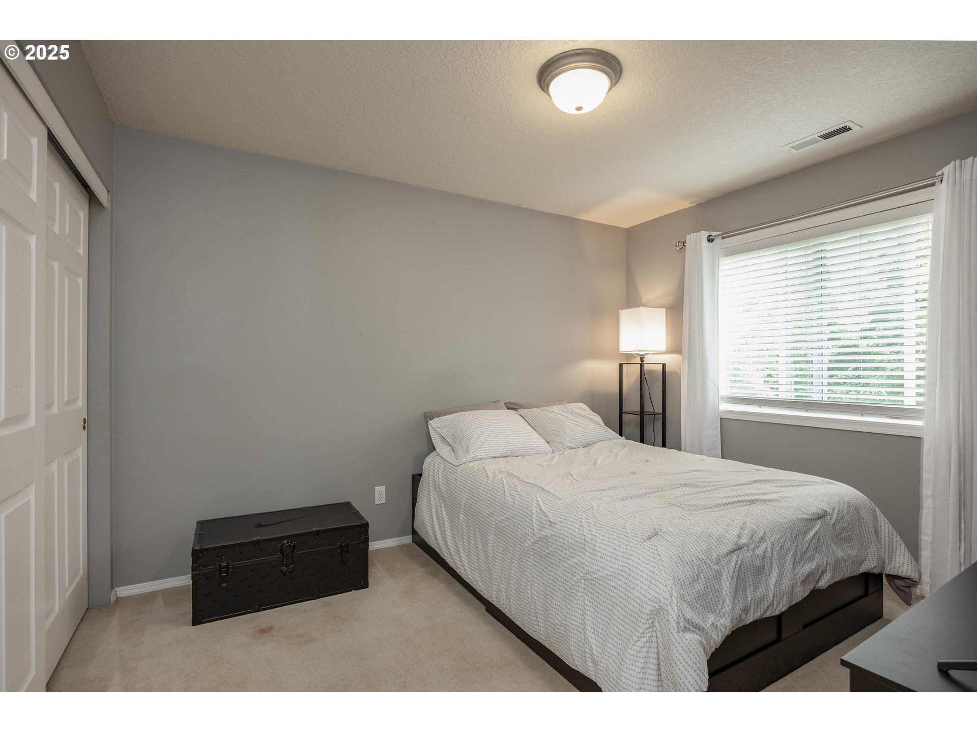 Portland, Oregon, 97229, United States, 4 Bedrooms Bedrooms, ,2 BathroomsBathrooms,Residential,For Sale,1877425