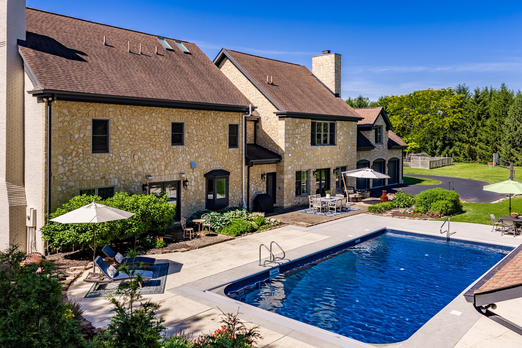  Rare Opportunity to Own a Stunning Home with Acreage in West Carmel - 物件實景