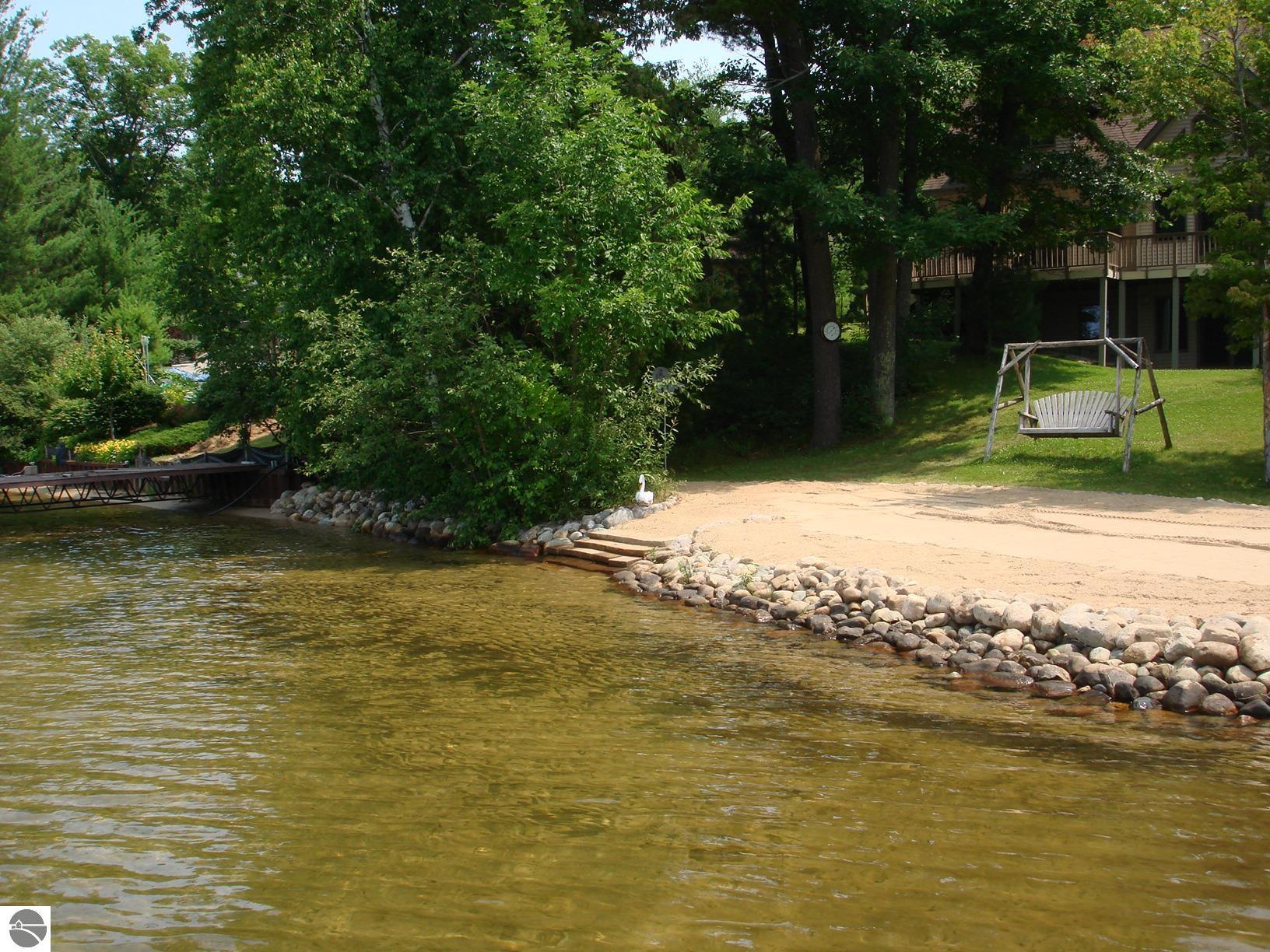 Harrison, Michigan, 48625, United States, 5 Bedrooms Bedrooms, ,4 BathroomsBathrooms,Residential,For Sale,1990816