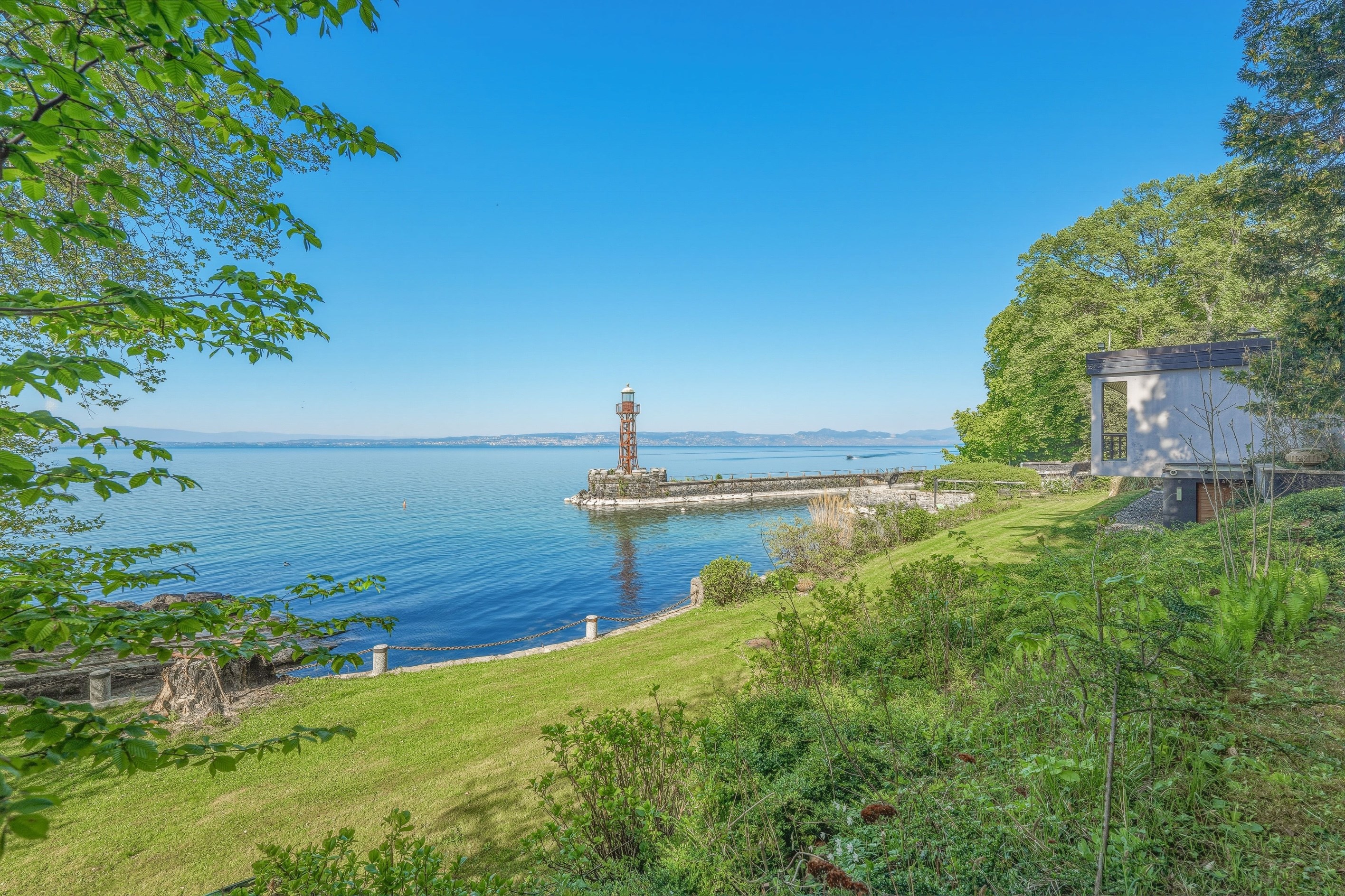  EXCEPTIONAL SALE: ARCHITECT-DESIGNED WATERFRONT VILLA - 物件實景