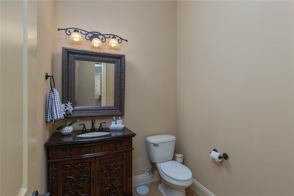 Weatherford, Texas, 76085, United States, 3 Bedrooms Bedrooms, ,3 BathroomsBathrooms,Residential,For Sale,1892460