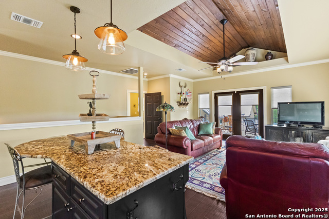 Bandera, Texas, 78003, United States, 2 Bedrooms Bedrooms, ,4 BathroomsBathrooms,Residential,For Sale,1784008