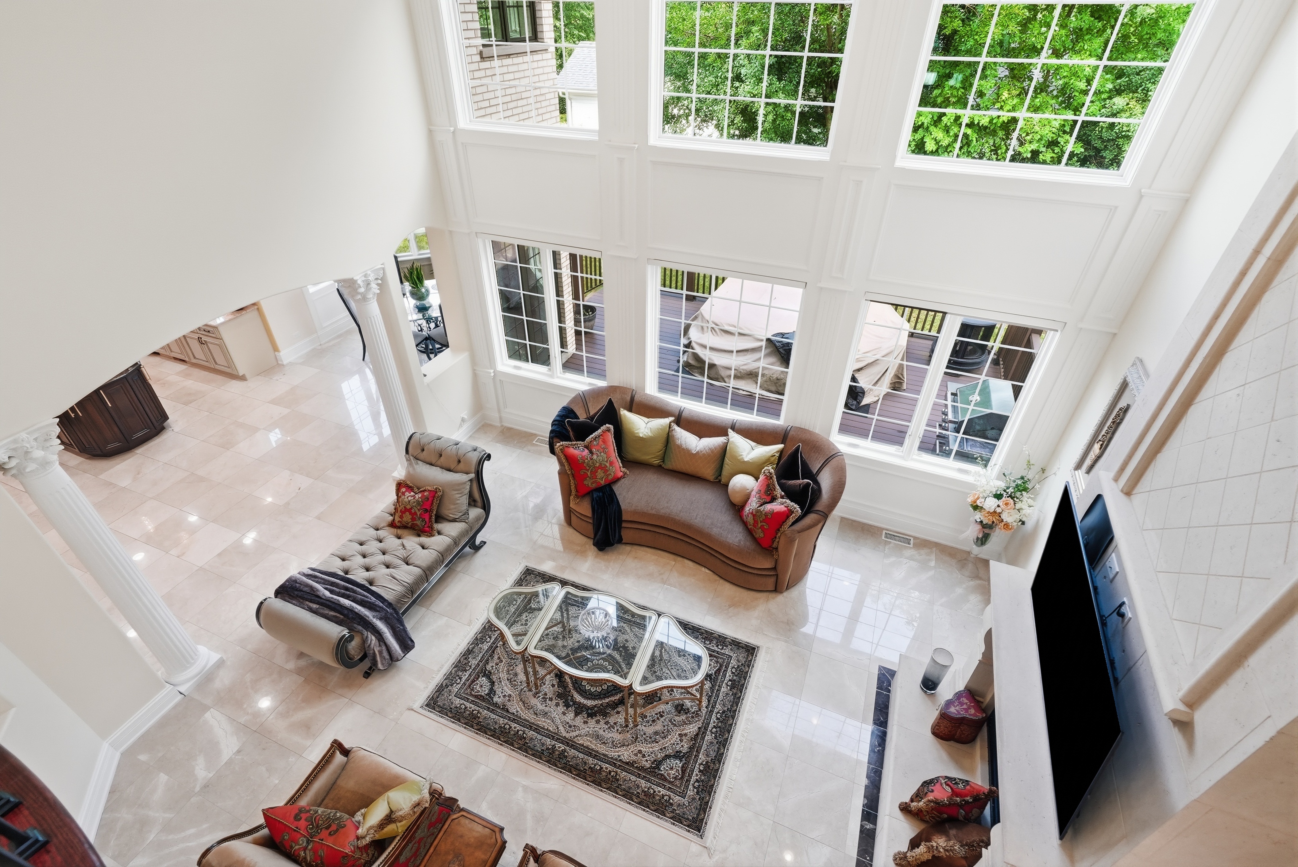  Perfectly Positioned in the Prestigious Golfview Hills Community of Hinsdale - 物件實景