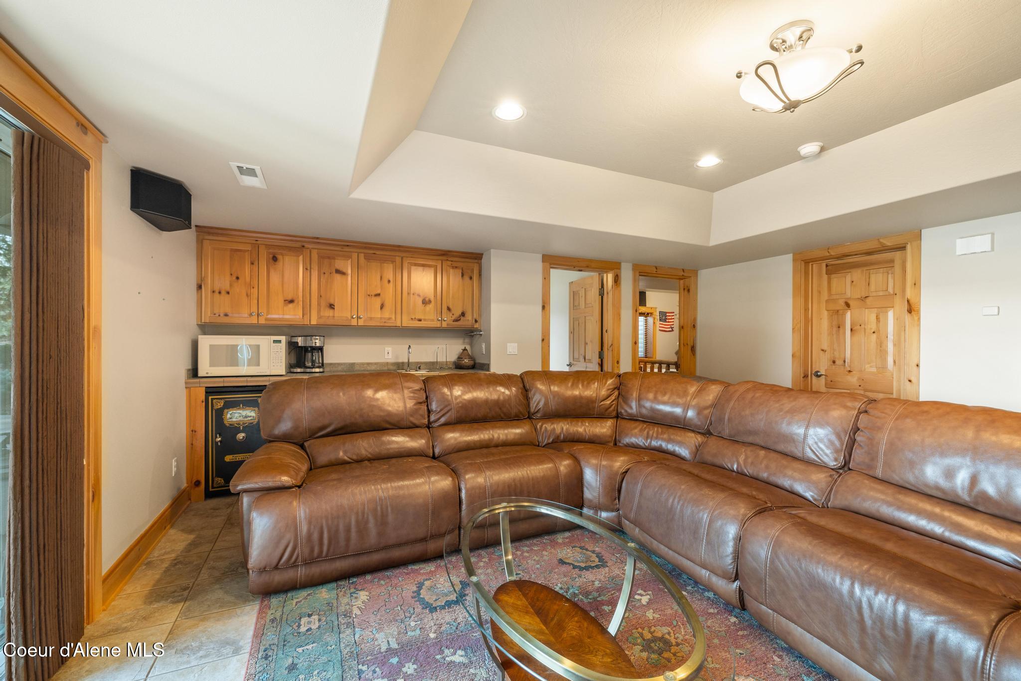 Harrison, Idaho, 83833, United States, 4 Bedrooms Bedrooms, ,5 BathroomsBathrooms,Residential,For Sale,1895390