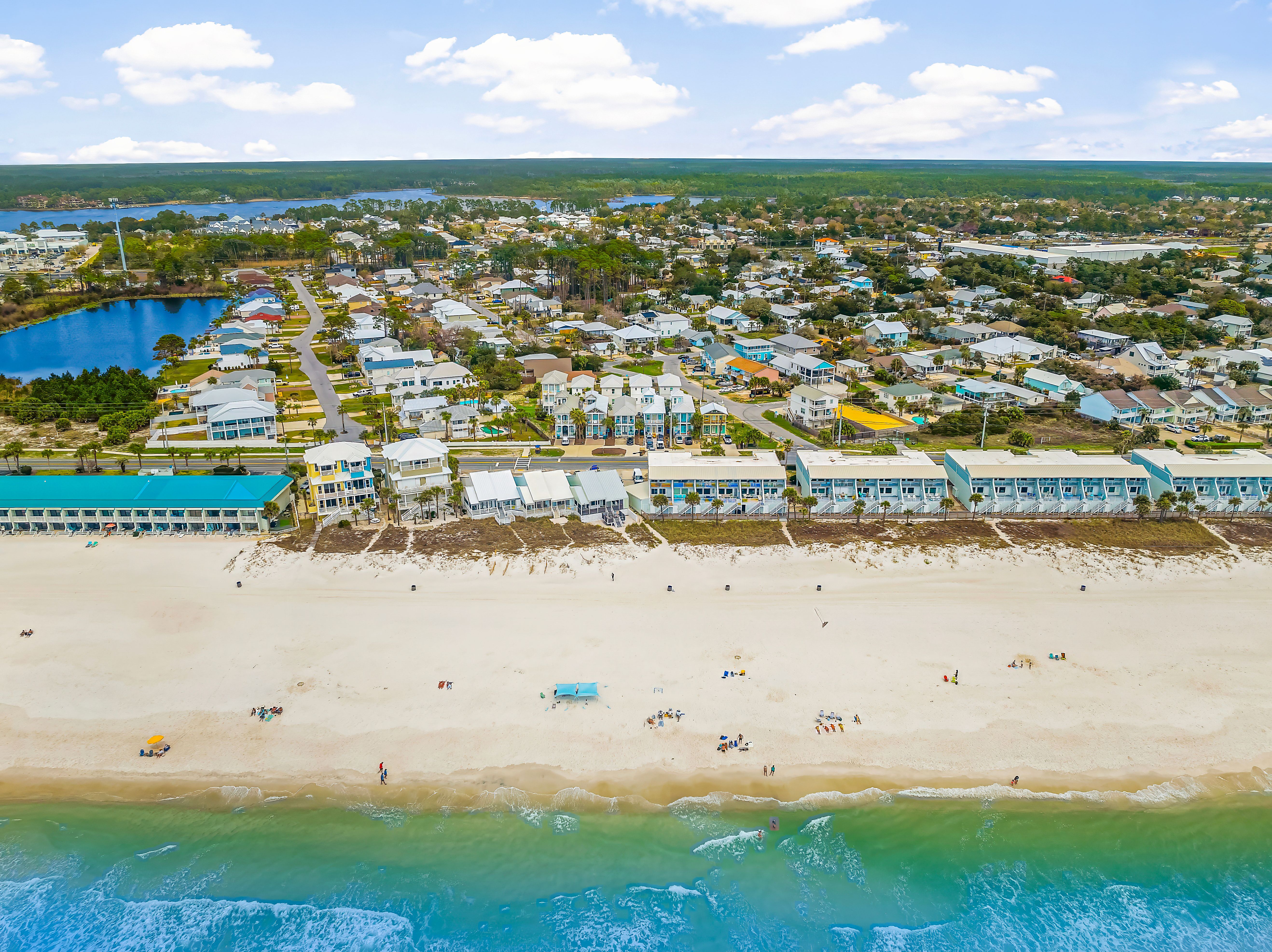  Investment-Friendly Beach House Offered Fully Furnished in Panama City Beach - 物件實景