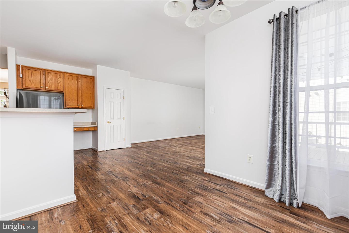 Round Hill, Virginia, 20141, United States, 4 Bedrooms Bedrooms, ,4 BathroomsBathrooms,Residential,For Sale,1987727