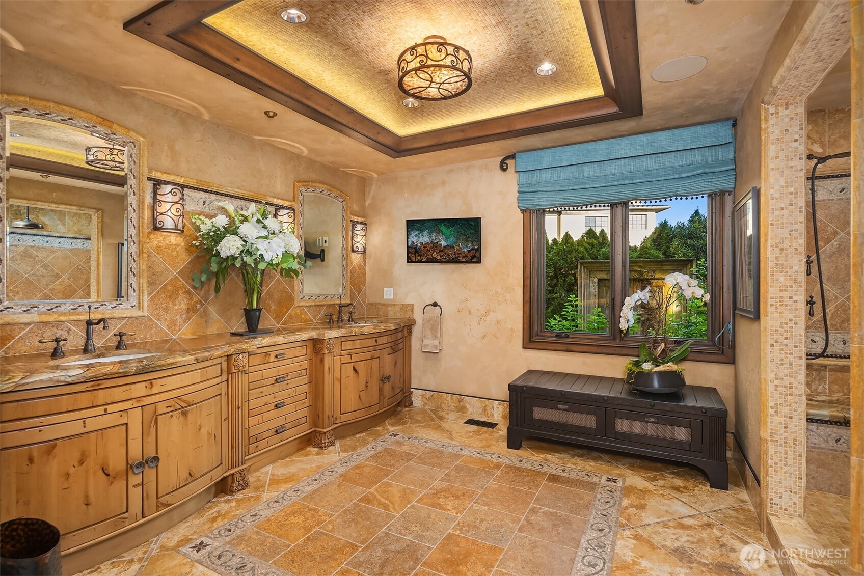 Mercer Island, Washington, 98040, United States, 3 Bedrooms Bedrooms, ,3 BathroomsBathrooms,Residential,For Sale,1729957