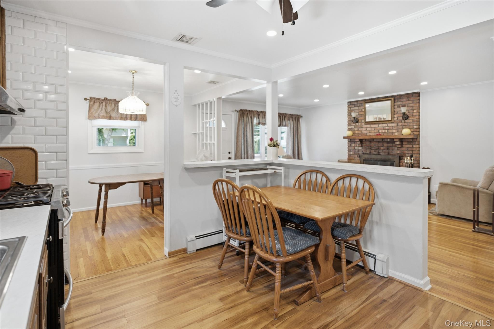  2 Hilltop Drive, Bayville, NY, 11709 - 物件實景
