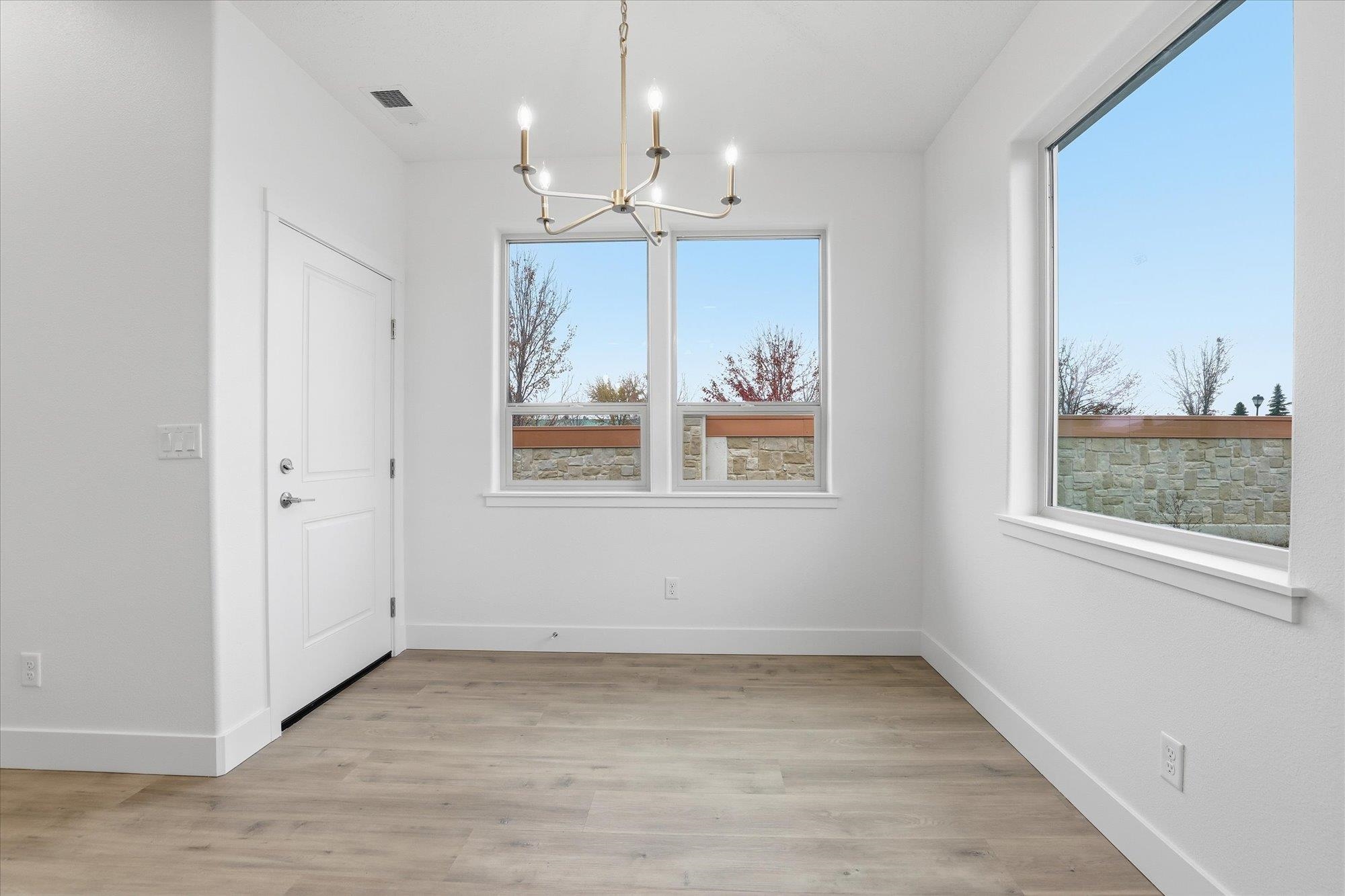 Deer Park, Washington, 99006, United States, 3 Bedrooms Bedrooms, ,2 BathroomsBathrooms,Residential,For Sale,1992798