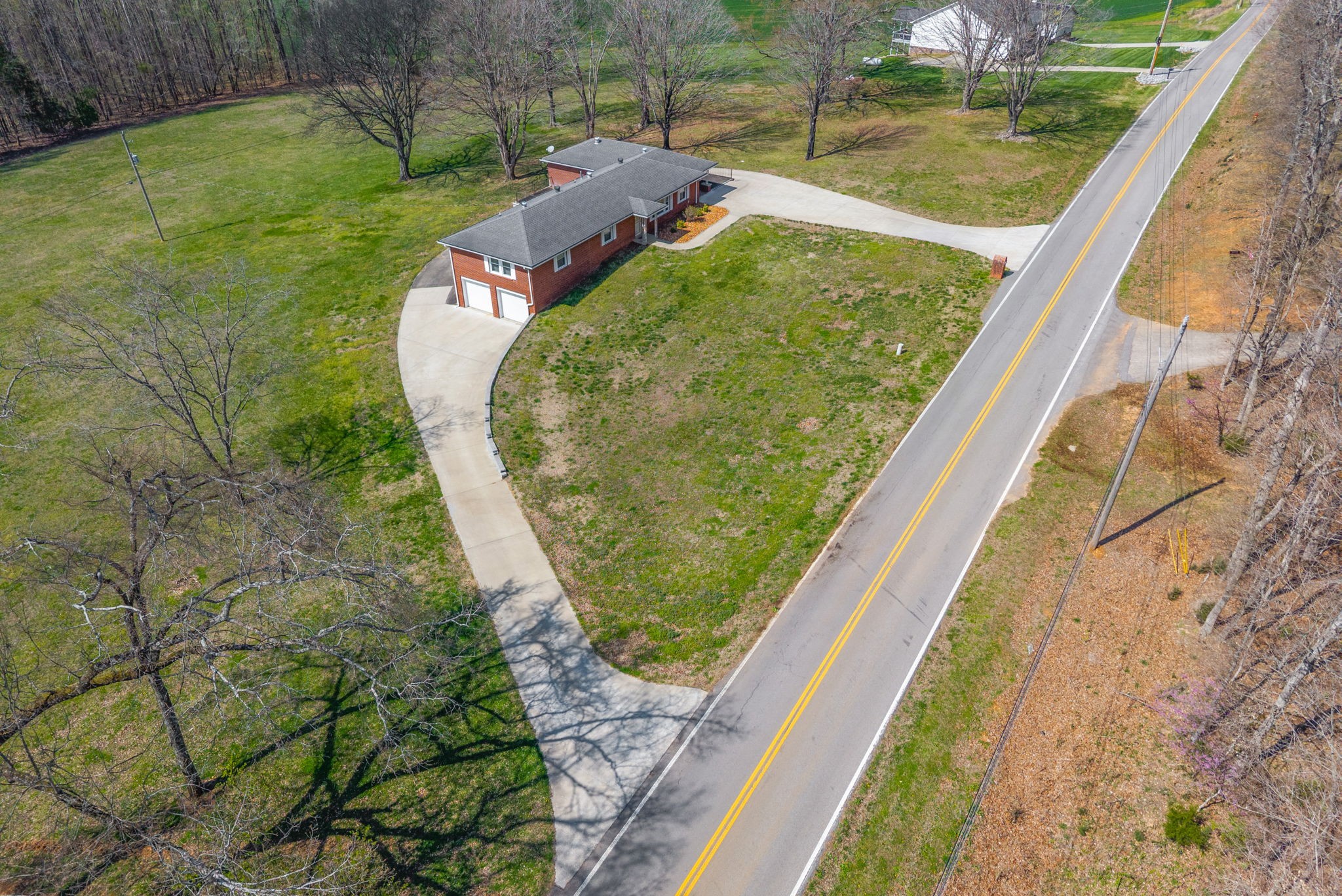 Clarksville, Tennessee, 37040, United States, 2 Bedrooms Bedrooms, ,2 BathroomsBathrooms,Residential,For Sale,2030332