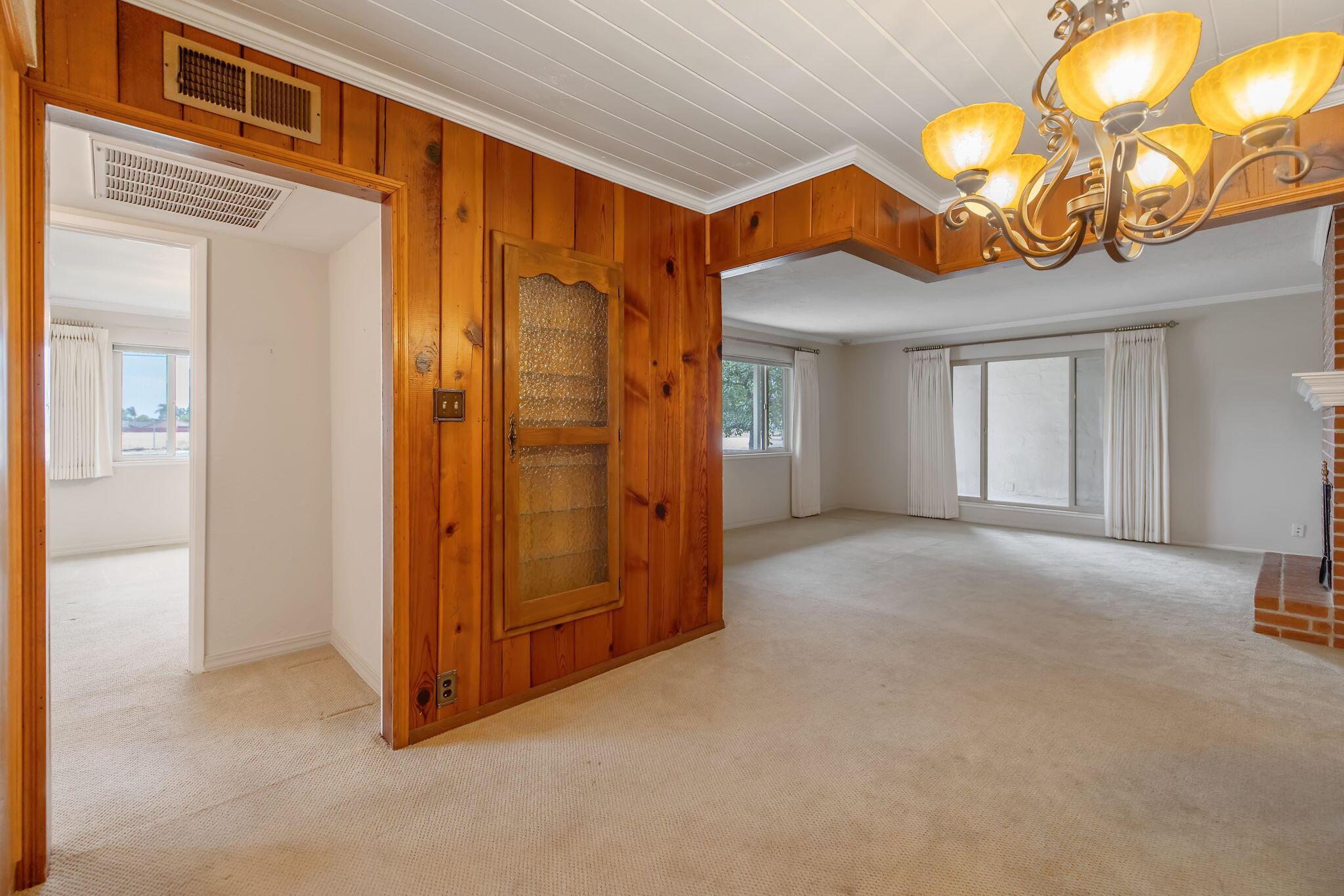 Fresno, California, 93722, United States, 3 Bedrooms Bedrooms, ,2 BathroomsBathrooms,Residential,For Sale,1984127