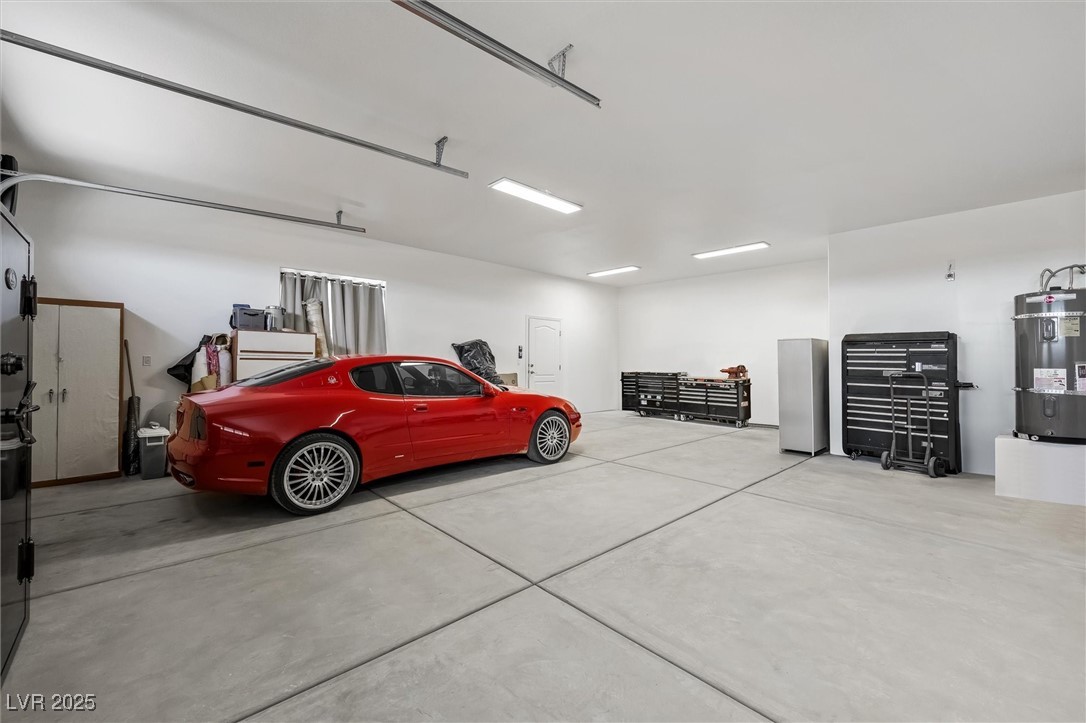 Pahrump, Nevada, 89061, United States, 5 Bedrooms Bedrooms, ,5 BathroomsBathrooms,Residential,For Sale,1901297