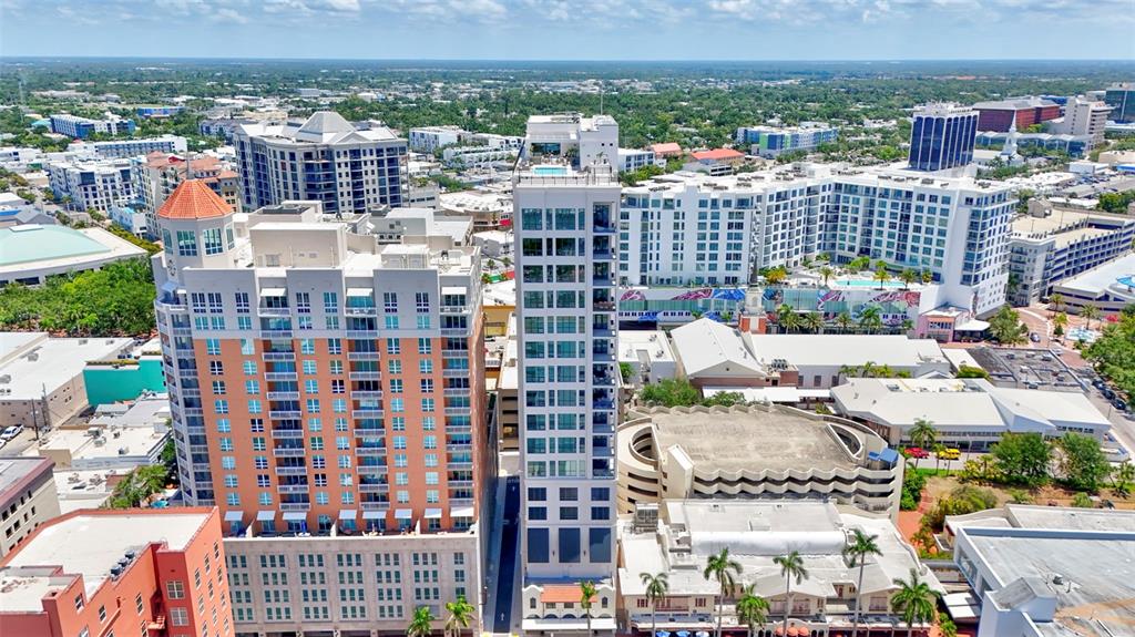 Sarasota, Florida, 34236, United States, 3 Bedrooms Bedrooms, ,4 BathroomsBathrooms,Residential,For Sale,1828539