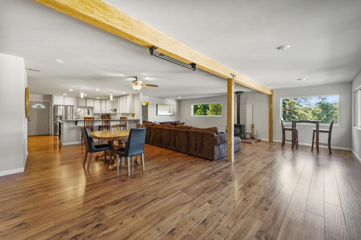 Grass Valley, California, 95945, United States, 4 Bedrooms Bedrooms, ,4 BathroomsBathrooms,Residential,For Sale,1897188